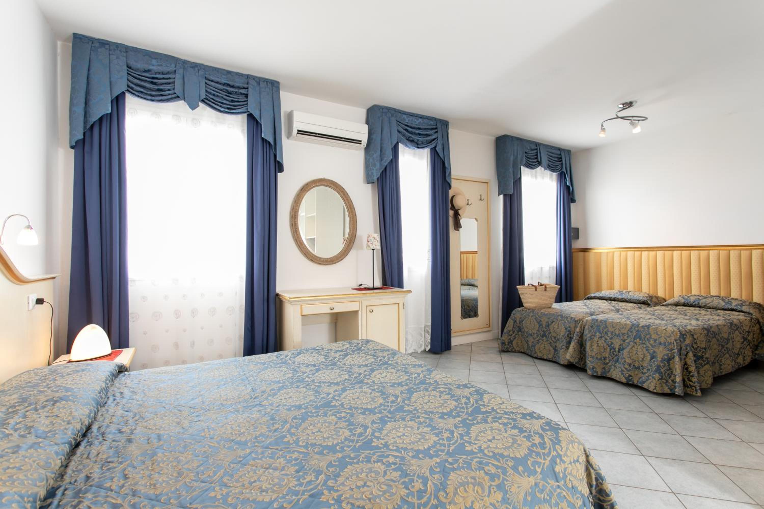 Triple Room with Balcony