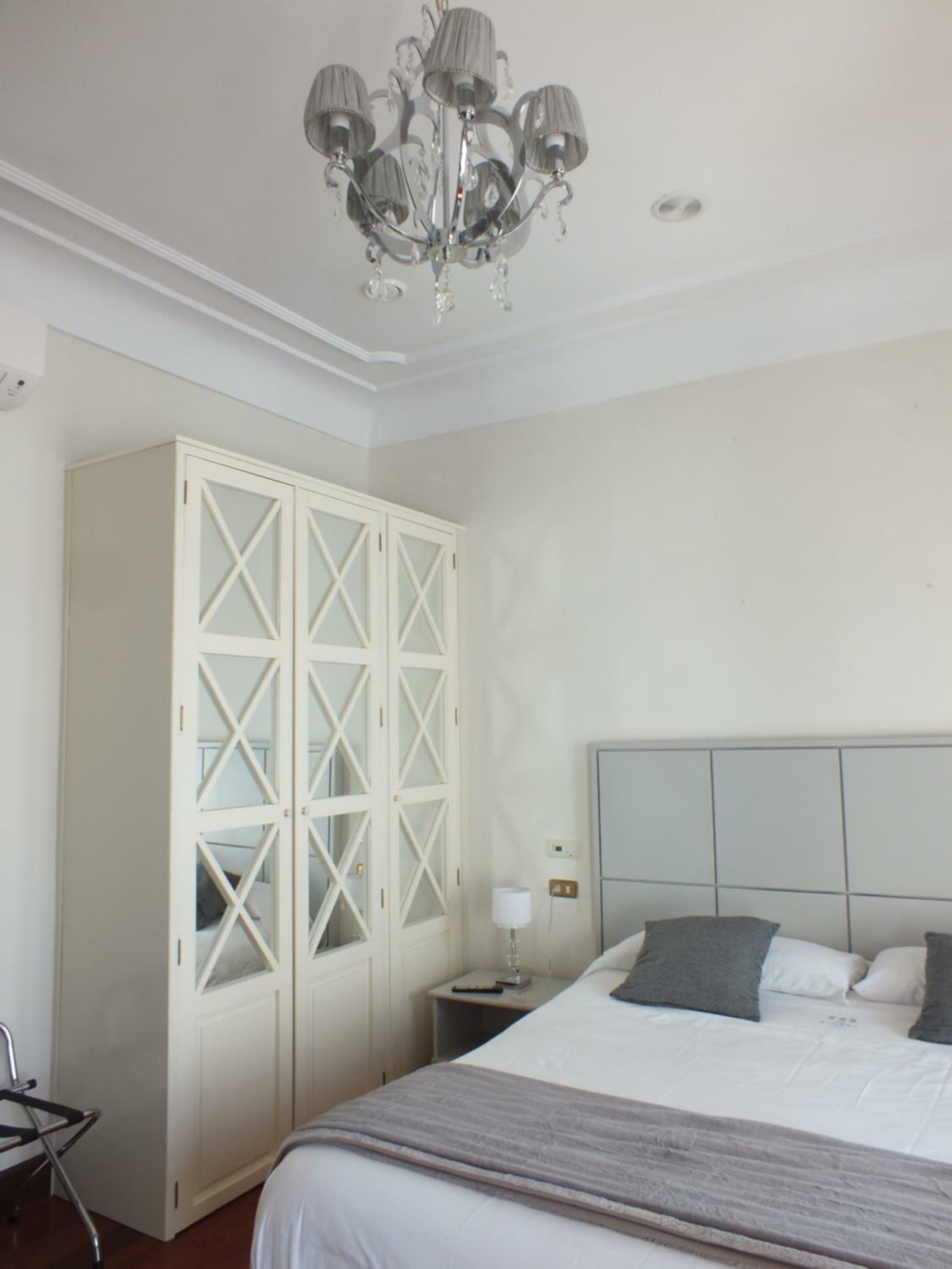 King Room with Spa Bath