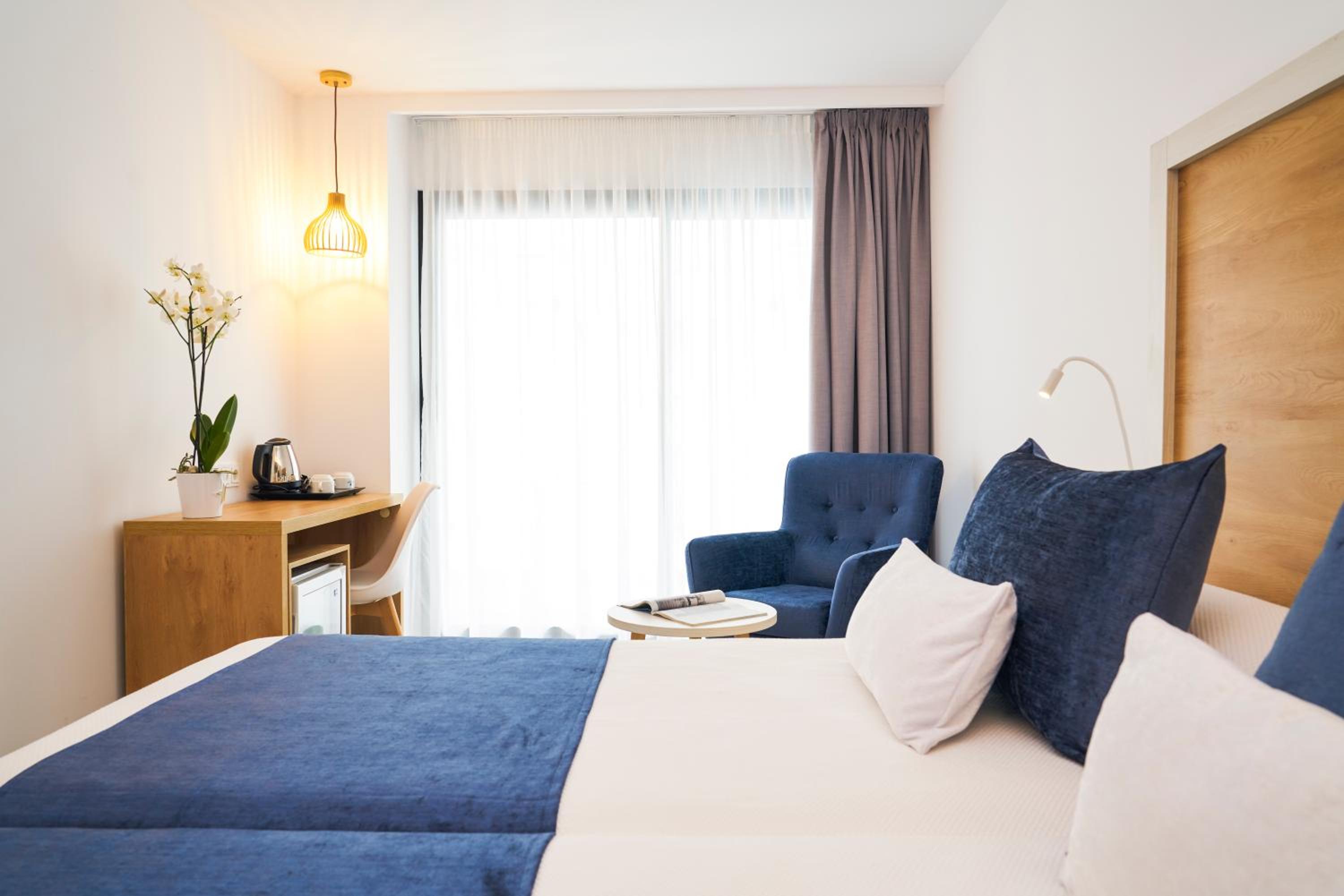 Deluxe Double Room with Terrace