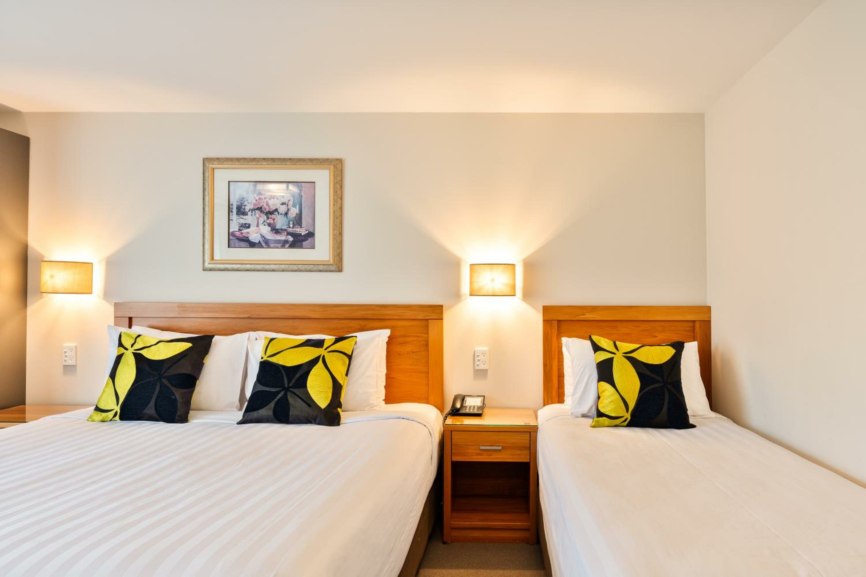 Executive Suite with Kitchen