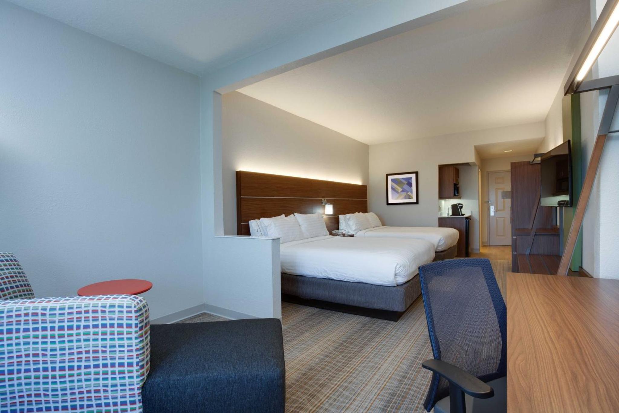 Standard Queen Room with Two Queen Beds and Extra Floor Space