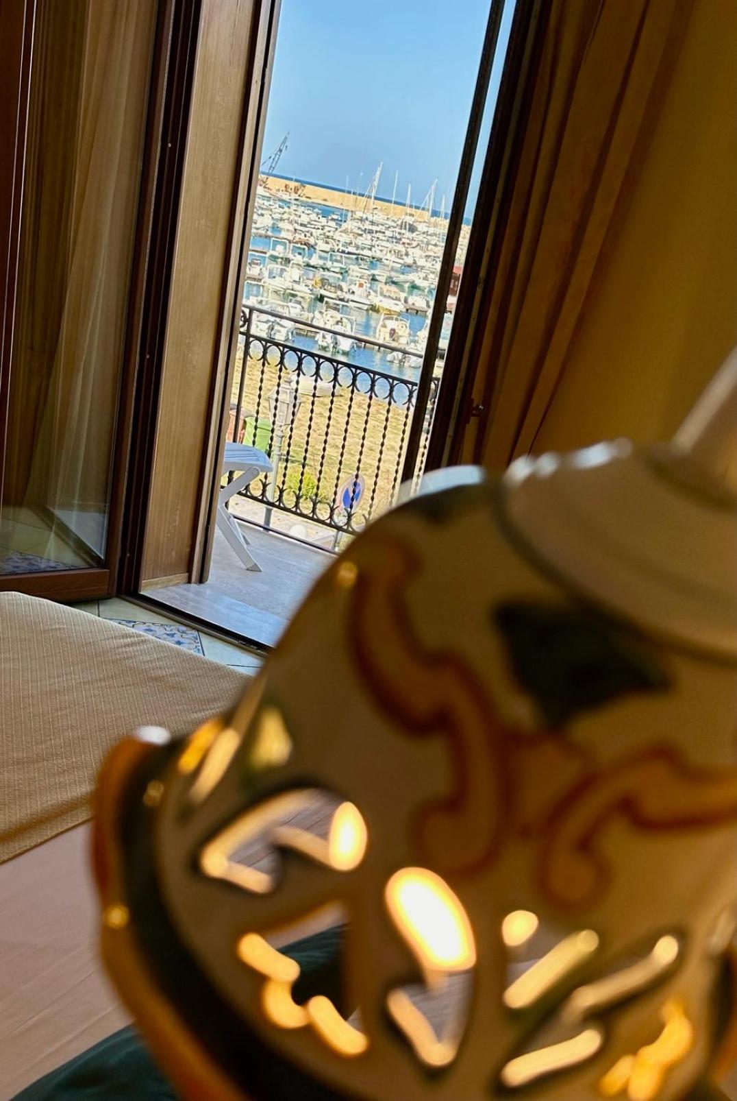 Double Room with Balcony and Sea View