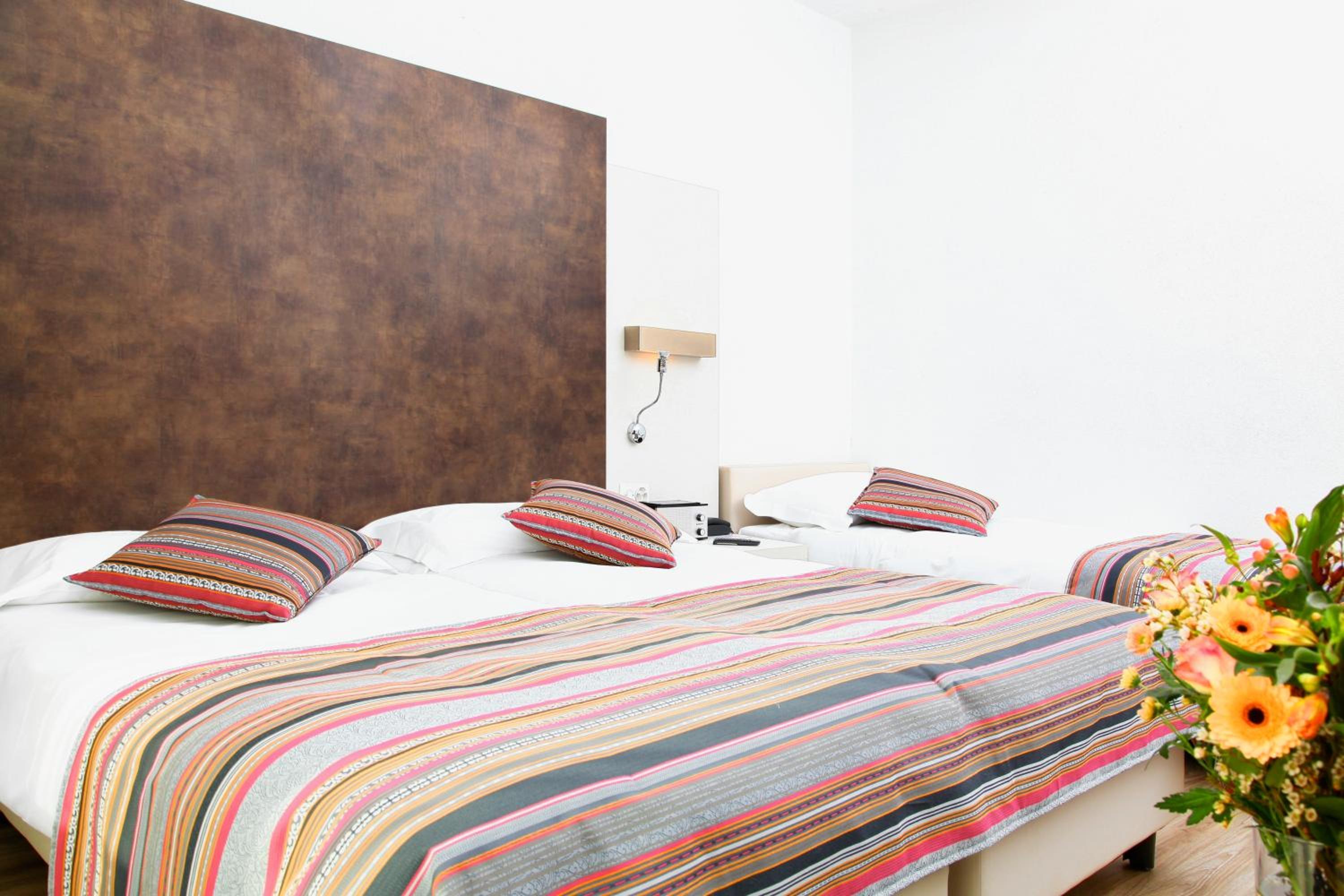 Triple Room With Balcony - City View