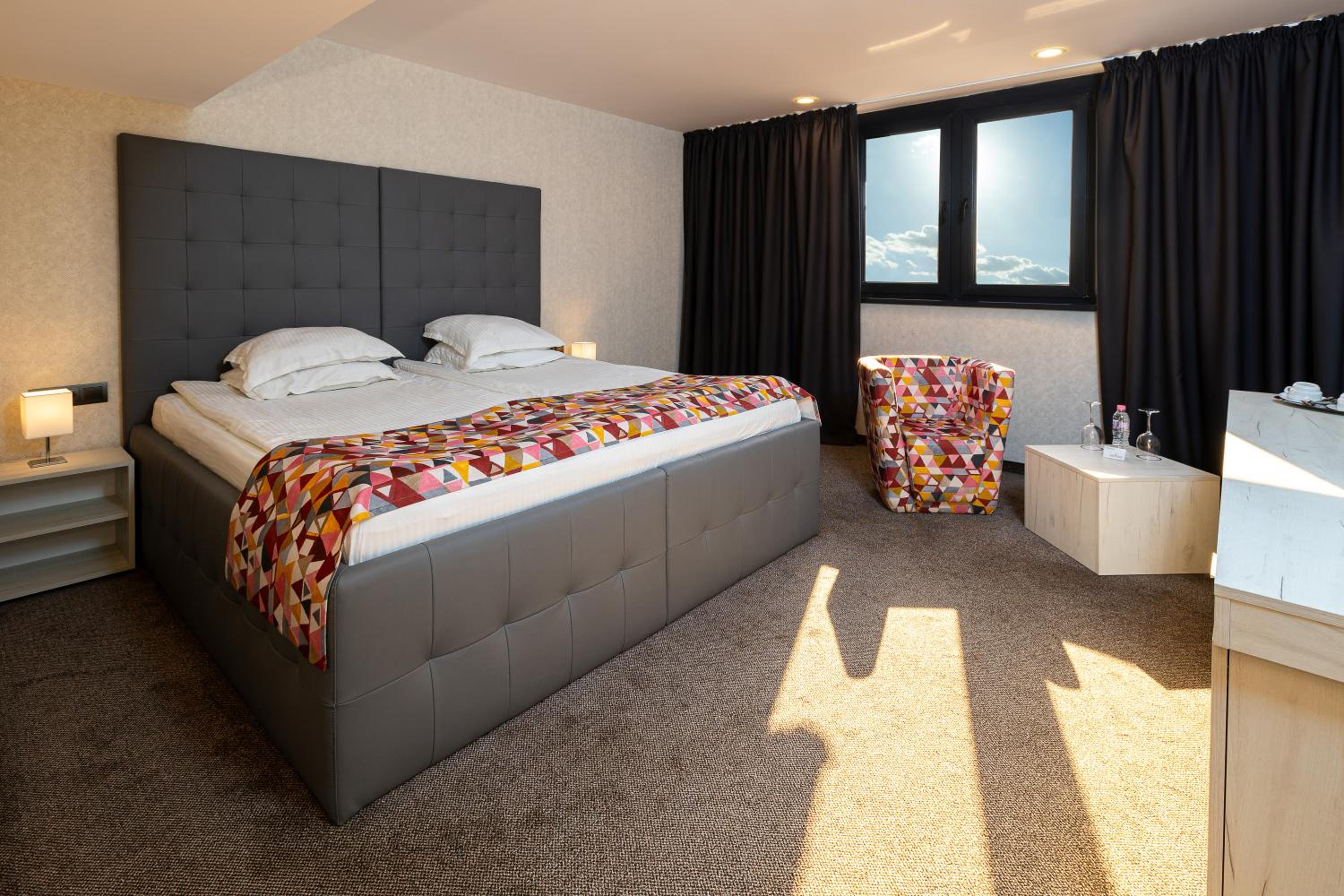 Deluxe Double or Twin Room with River View and Free Parking
