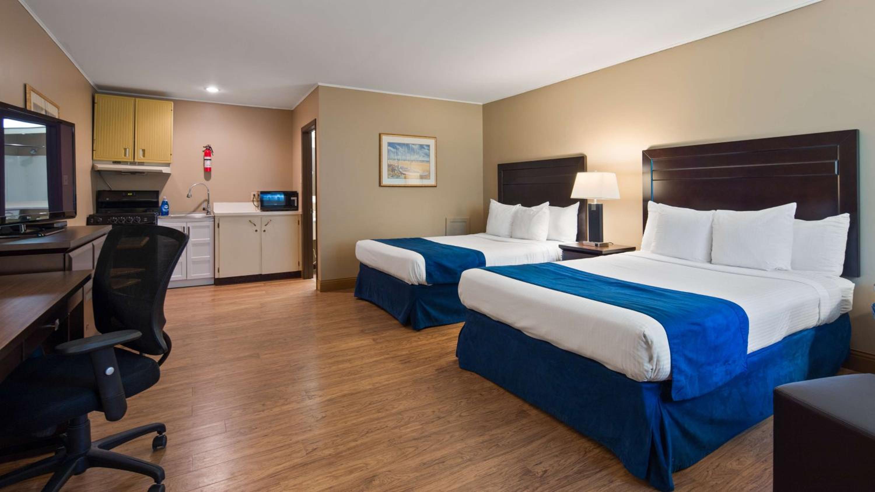 Double Room With Two Double Beds With Kitchenette - Non-Smoking