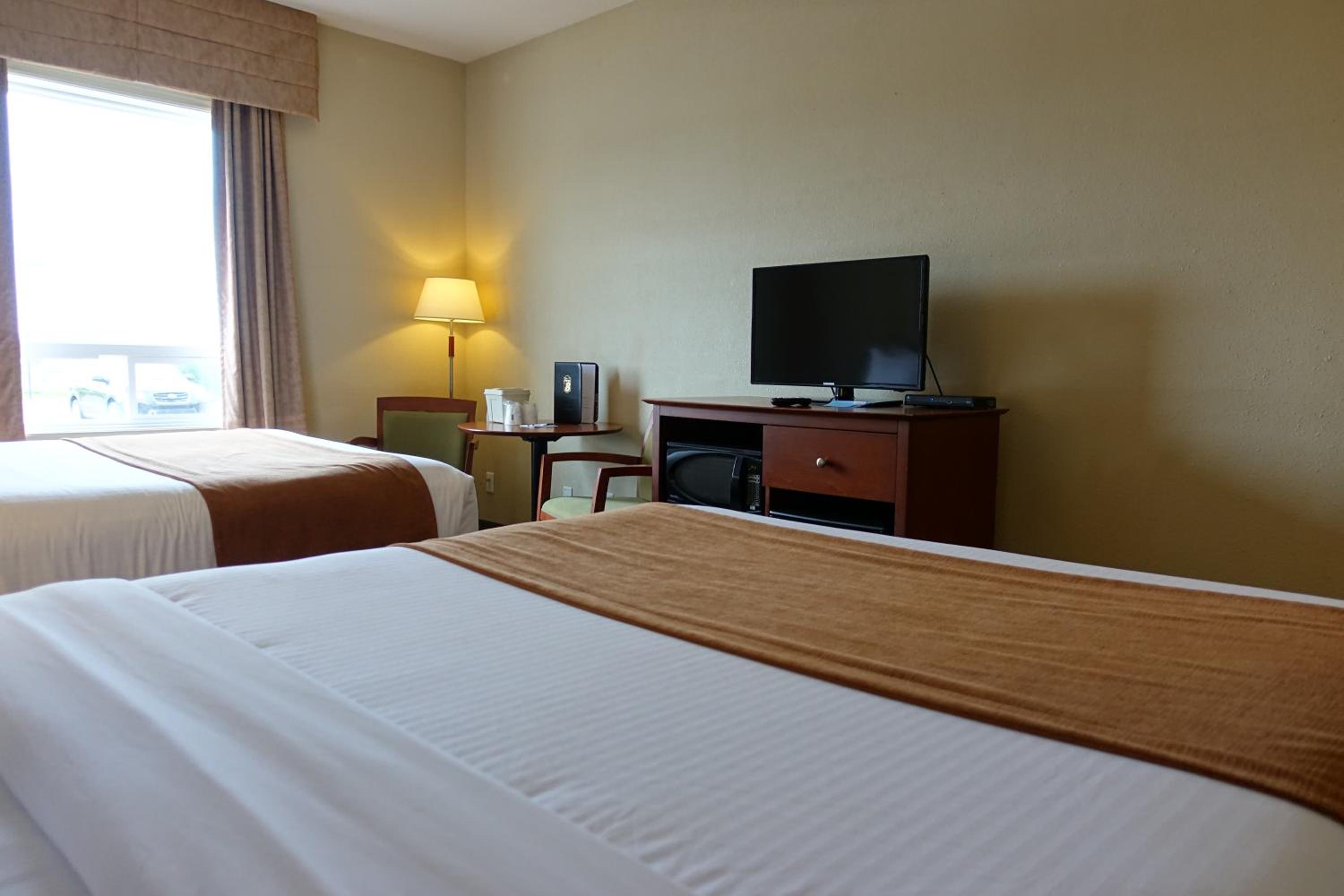 Queen Room with Two Queen Beds - Non-Smoking