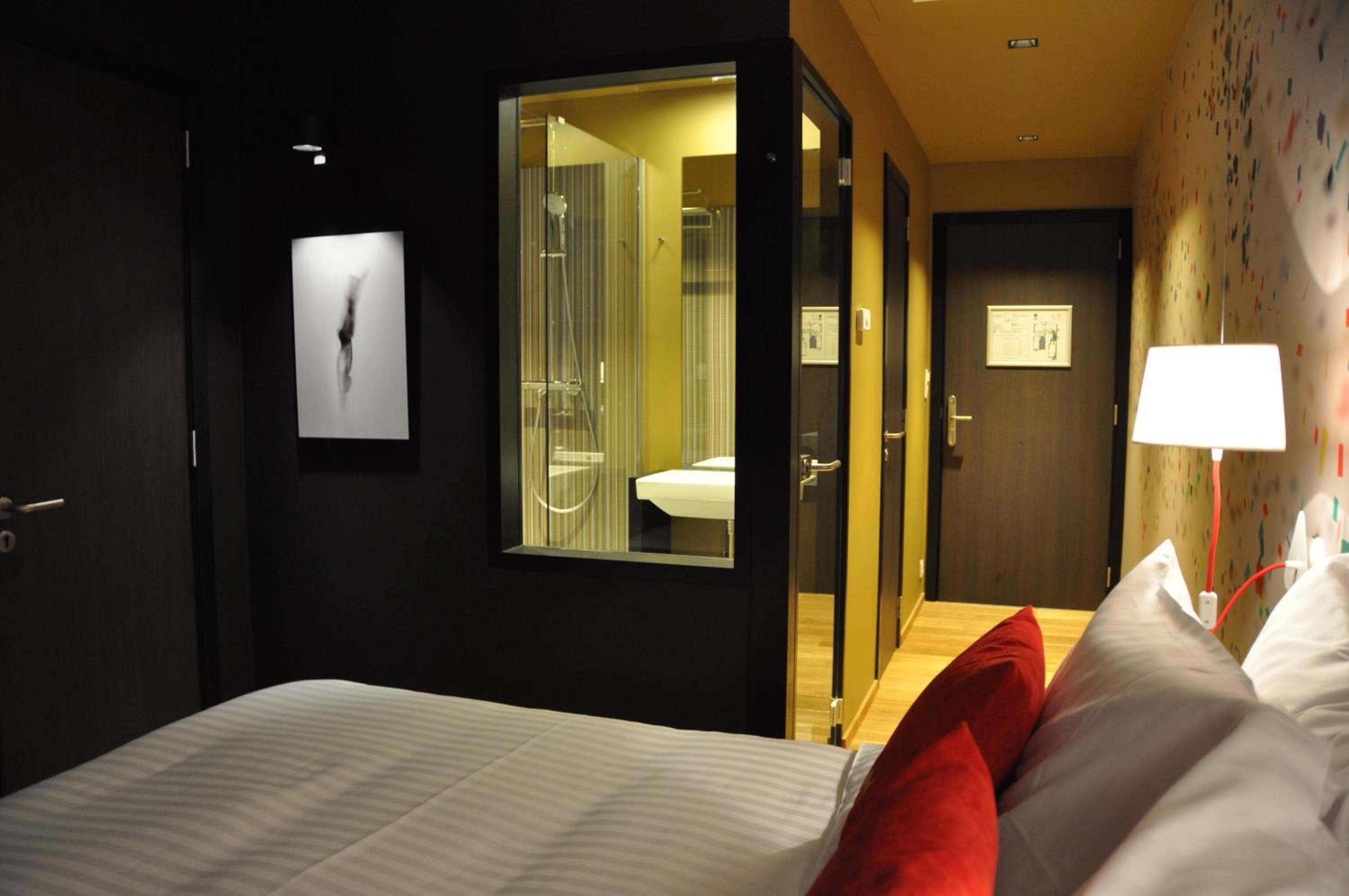 Standard Double Room with Pool Side