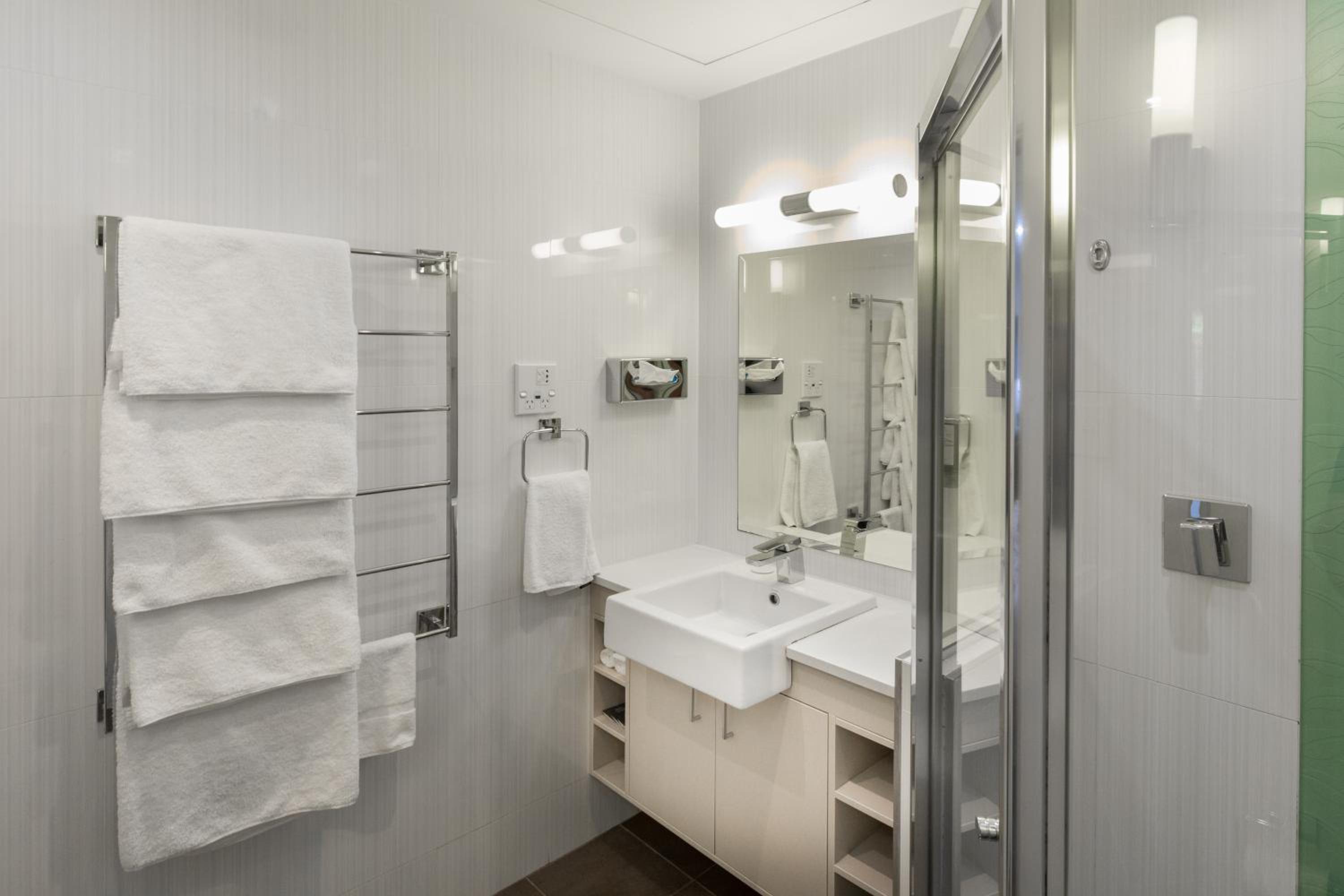 Standard Family Room (5 Adults)