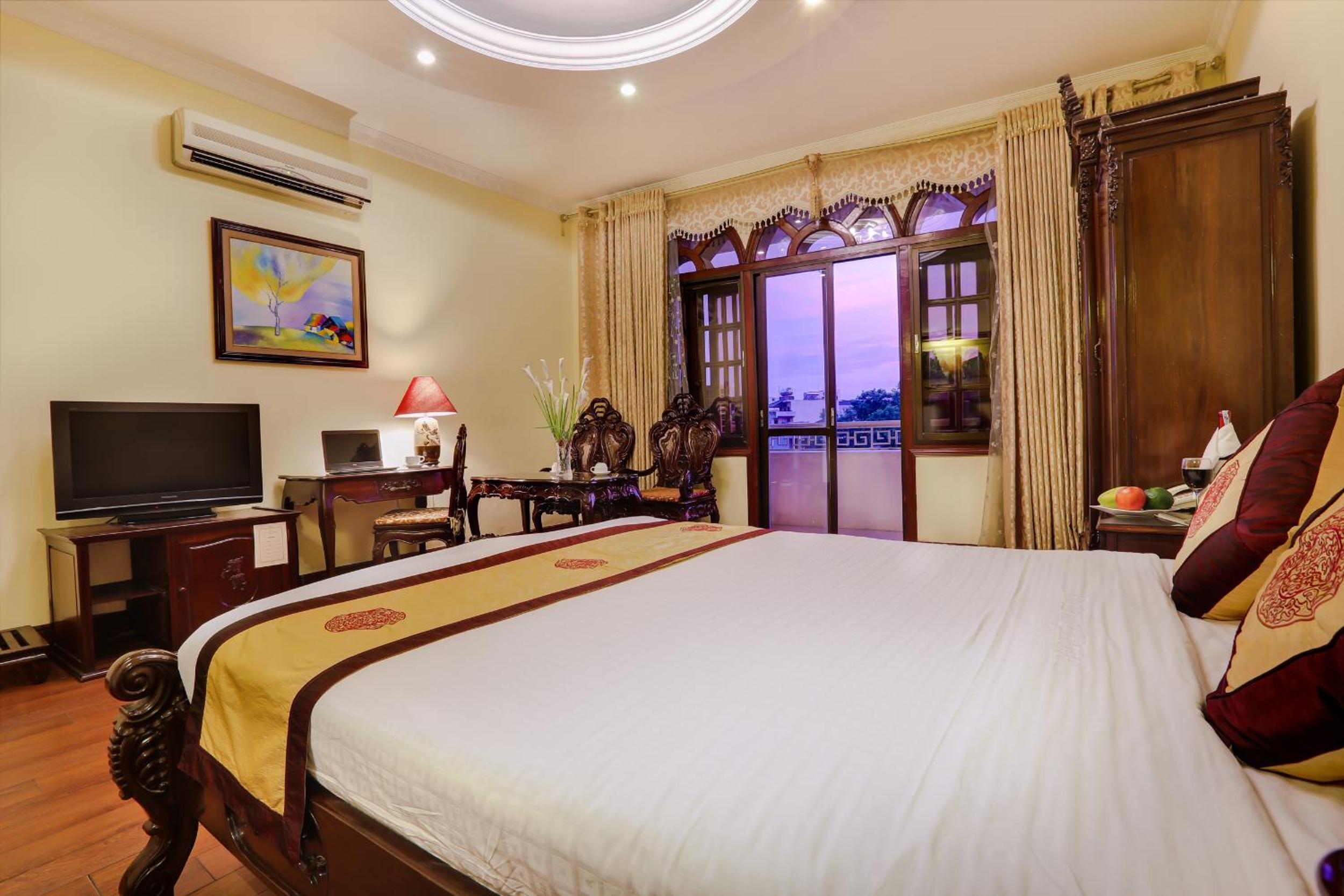 Deluxe City View Double or Twin Room