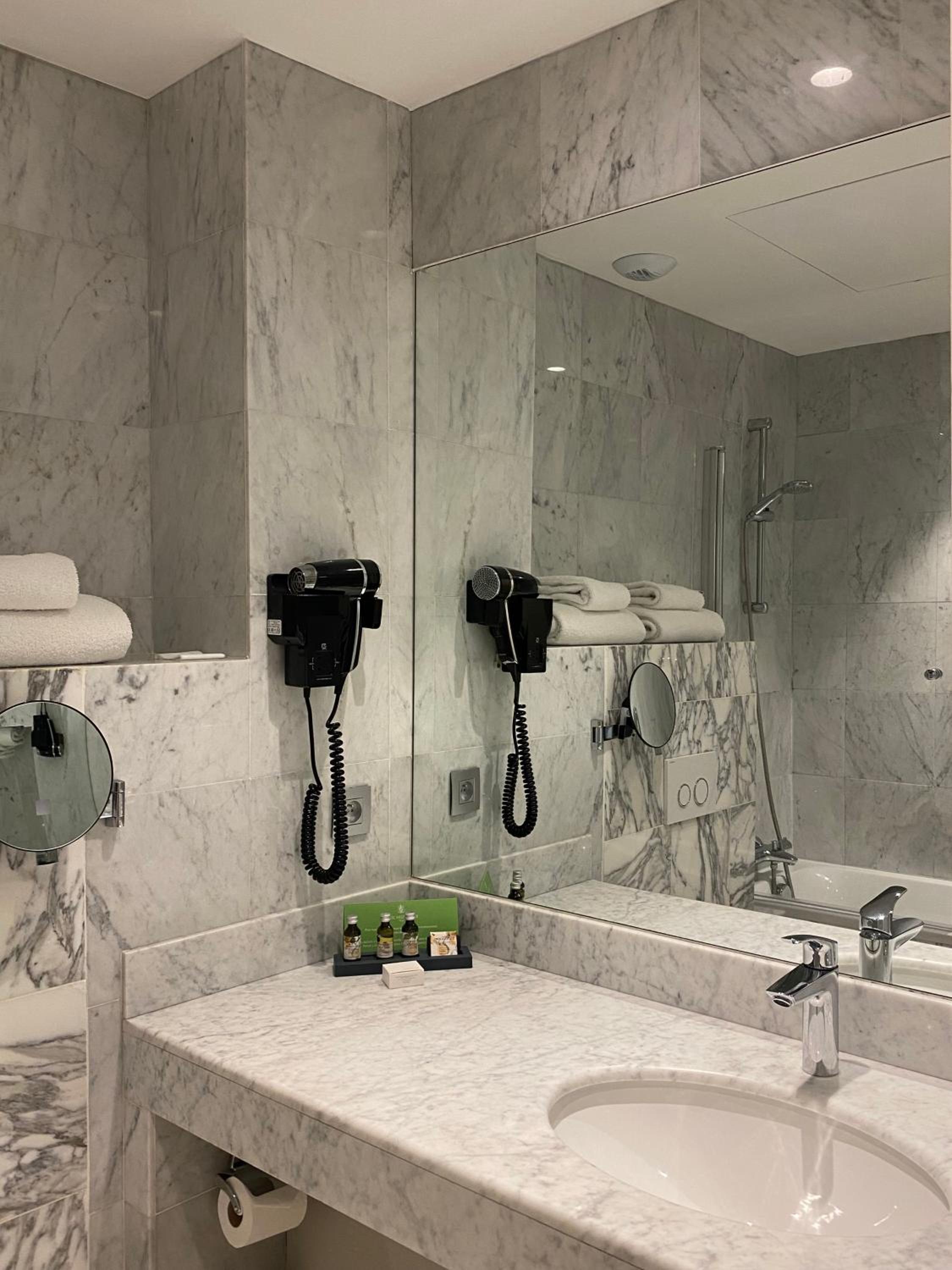 Standard Room with City View