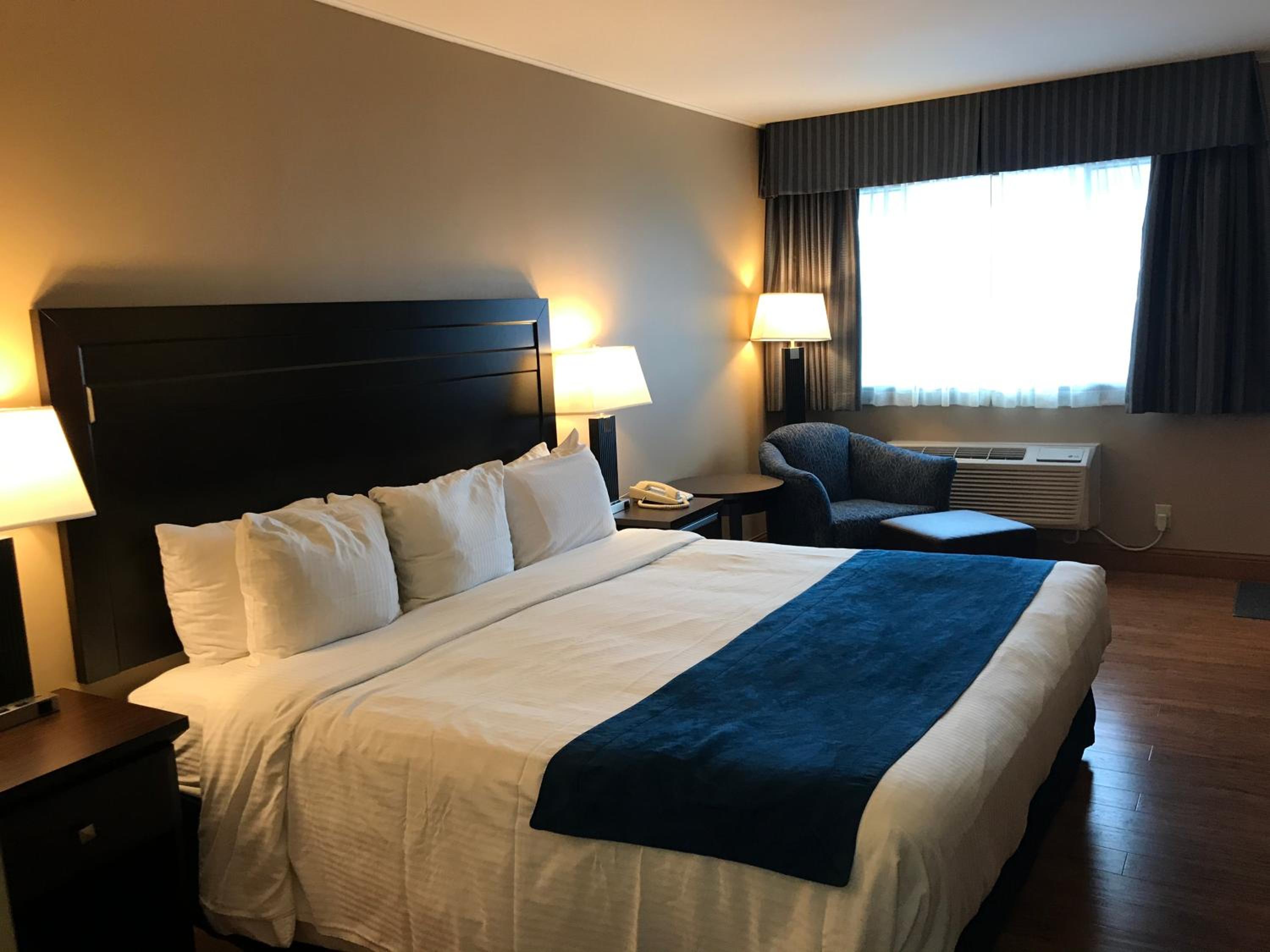 King Room - Non-Smoking