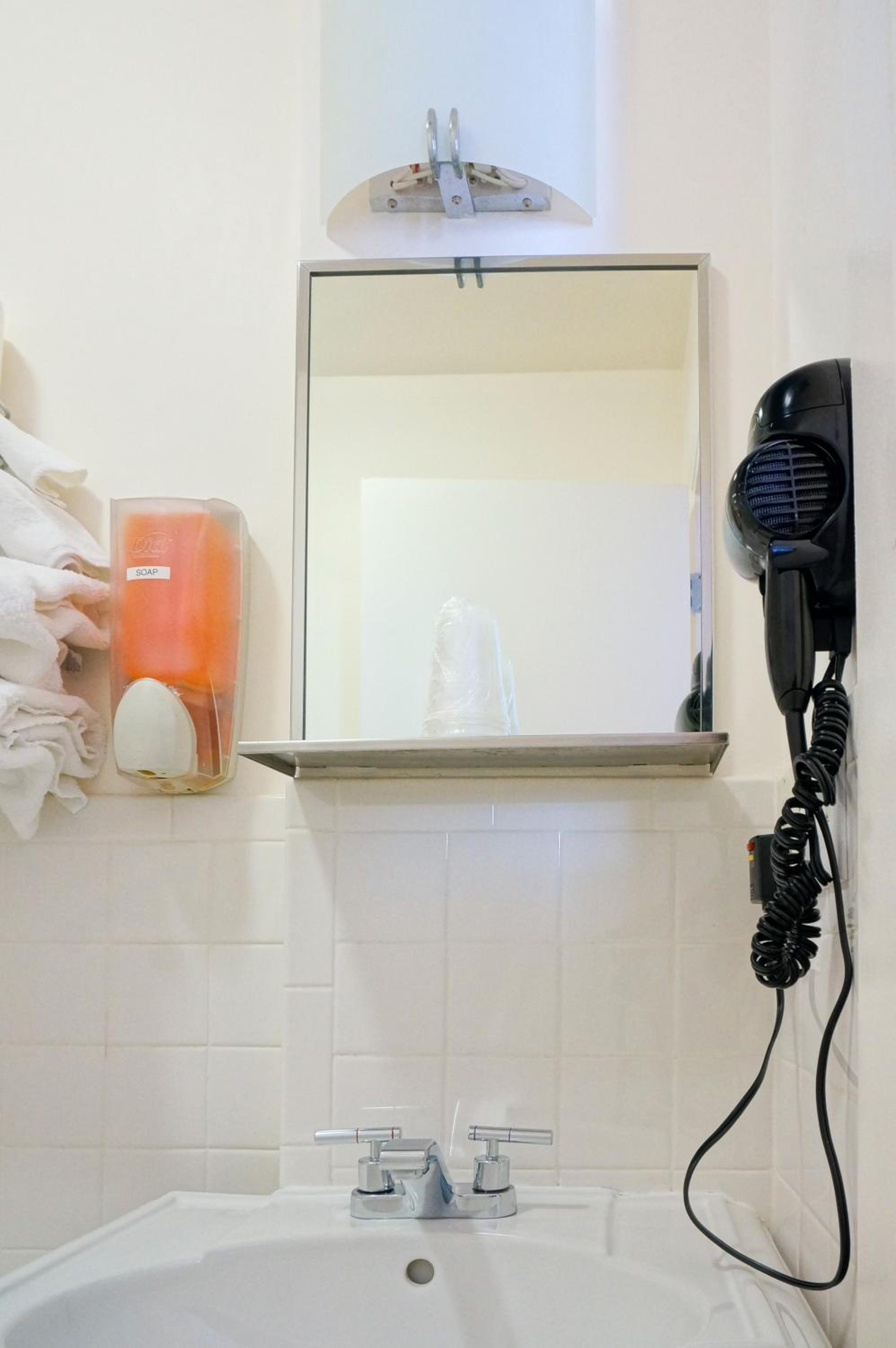 Double Twin Room with Shared Bathroom