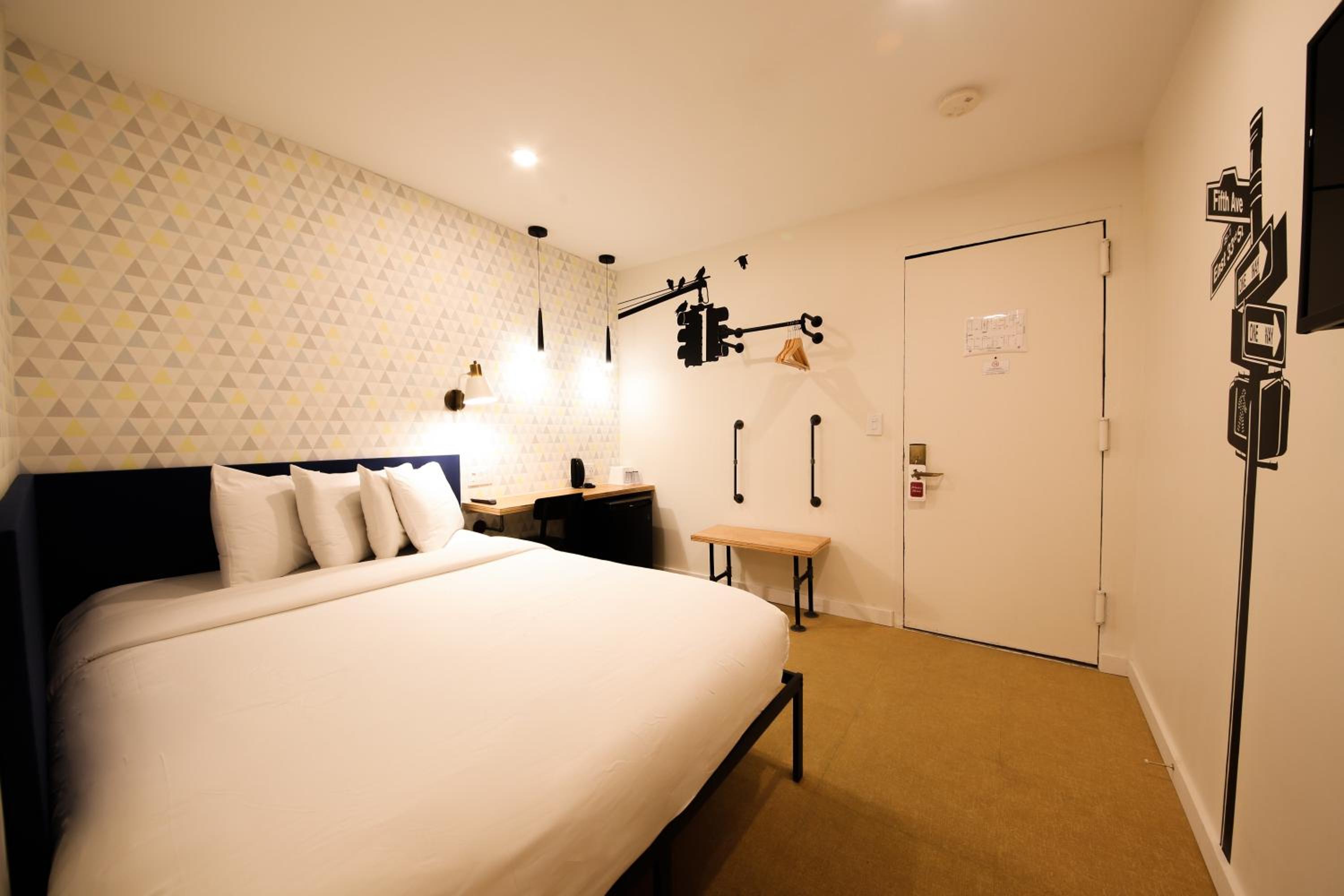 Queen Room