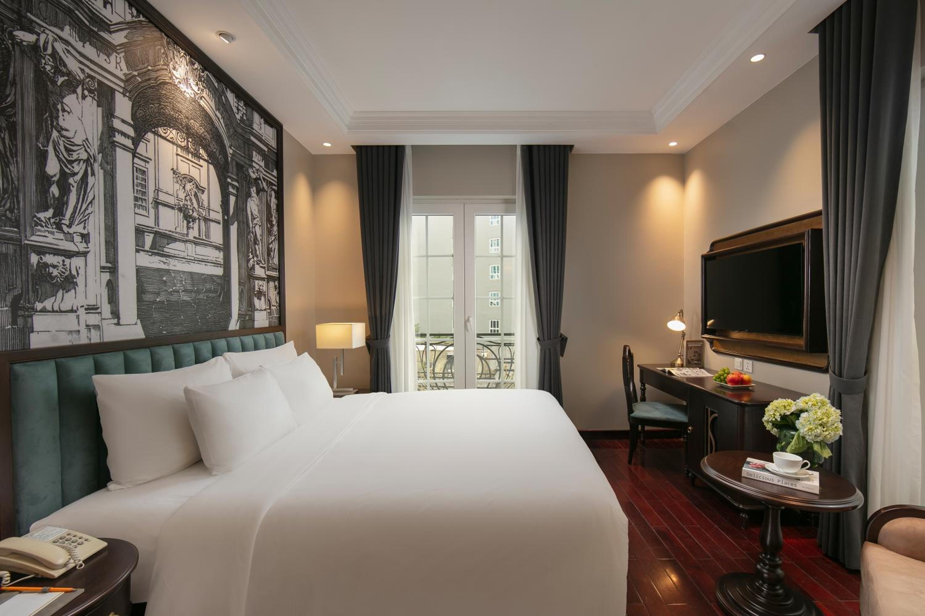 Executive Honeymoon Room with Balcony