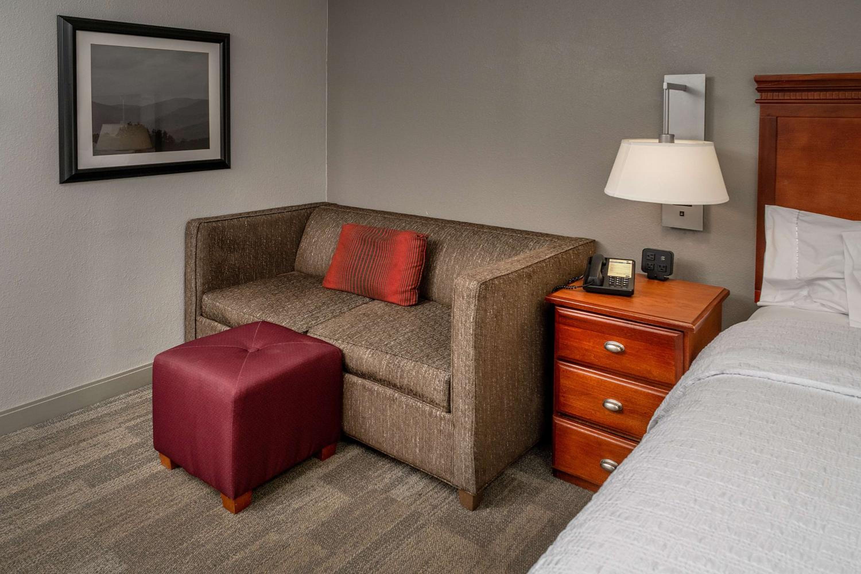 King Room with Sofa Bed and Study - Non-Smoking