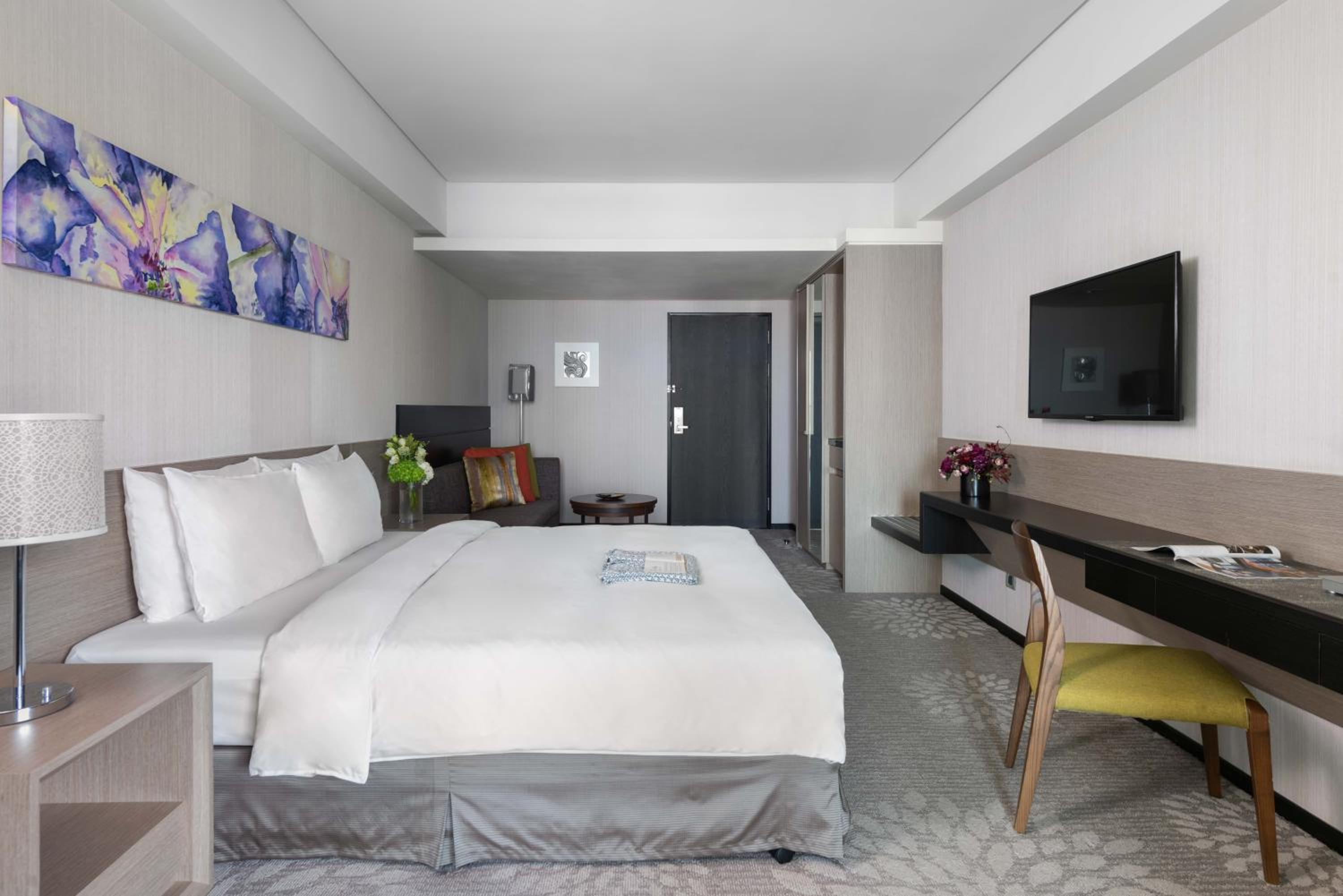 Luxury King Room with Ocean View