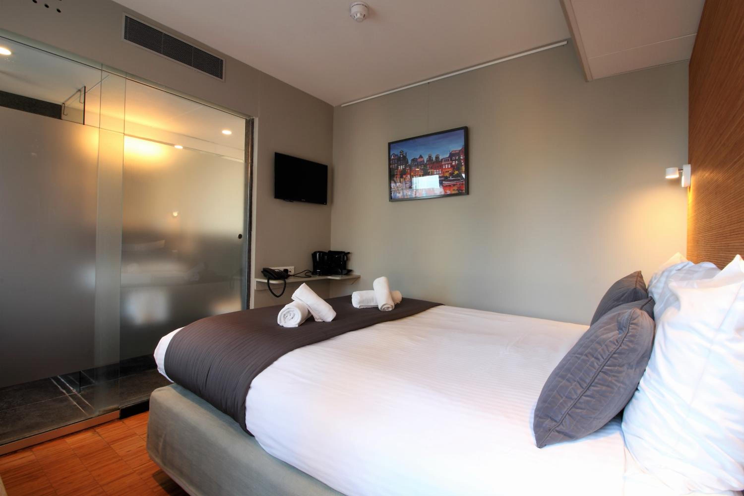 Small Double Room with Terrace