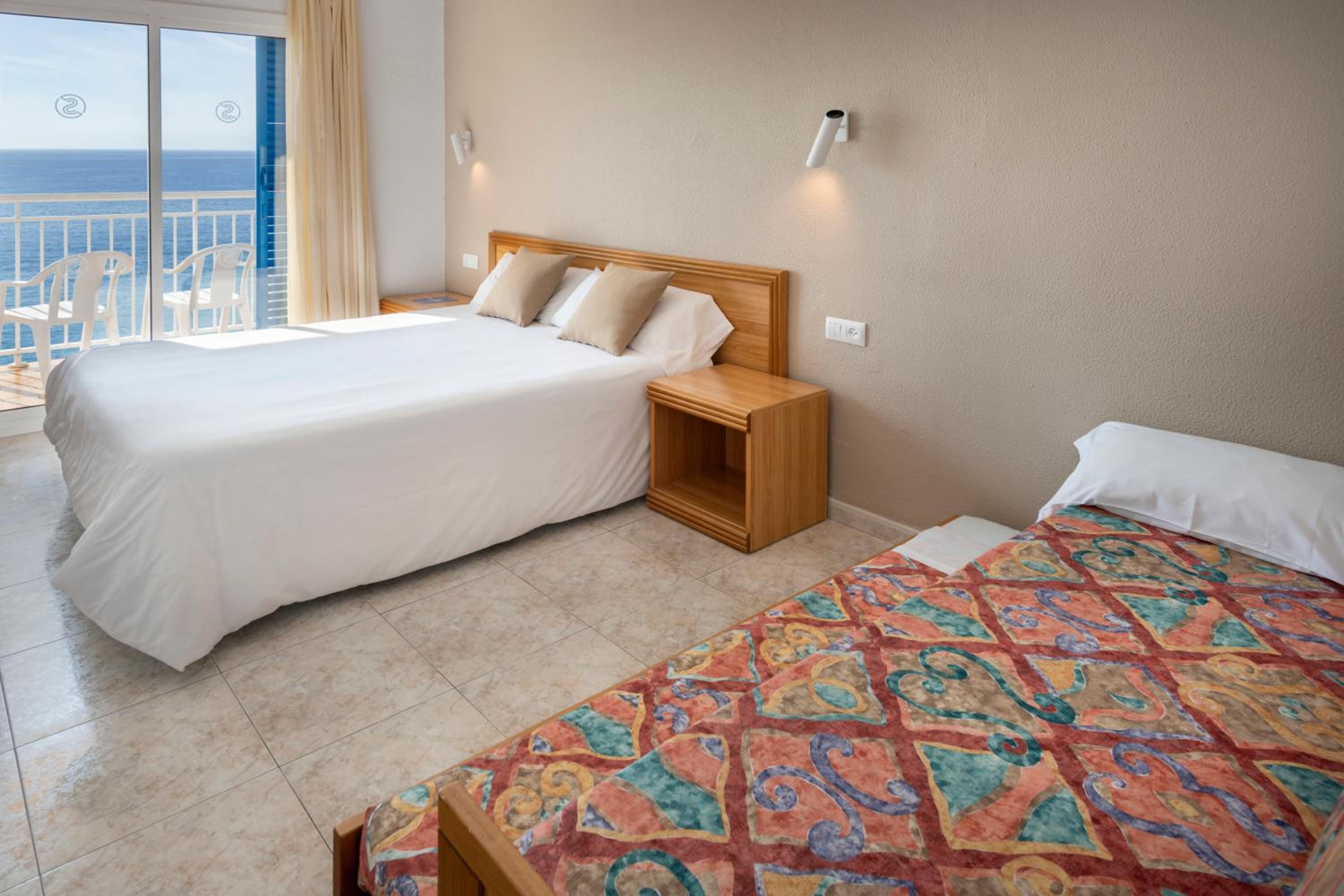 Triple Room with Sea View