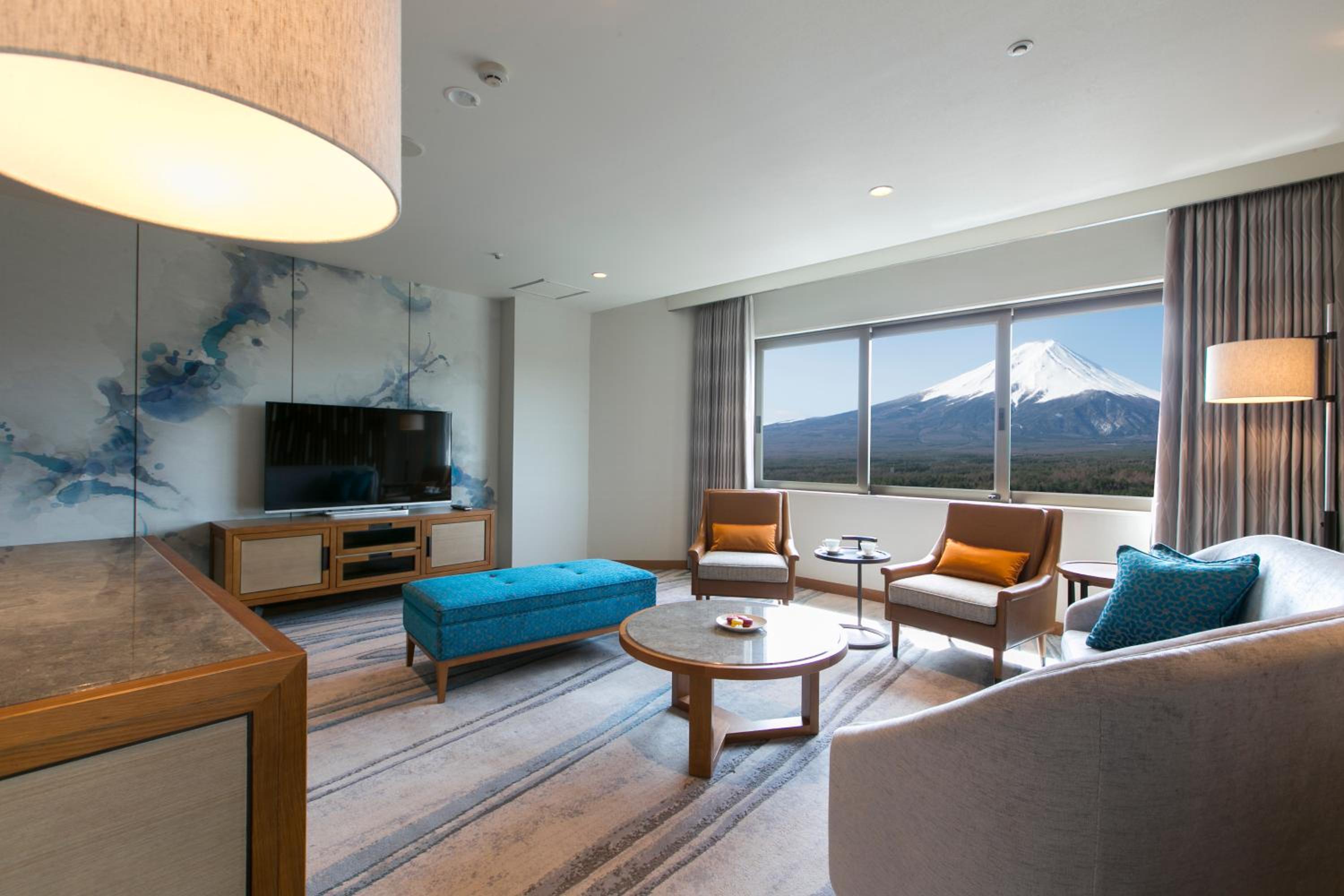 Royal Suite on Higher Floor with Mt. Fuji View - Non-Smoking