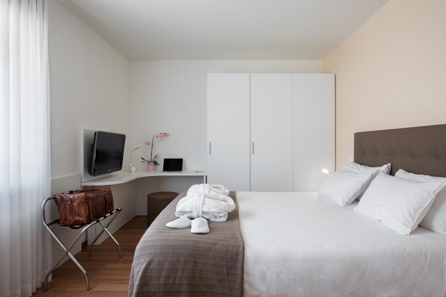 Deluxe Suite with One Double Bed and Sofa