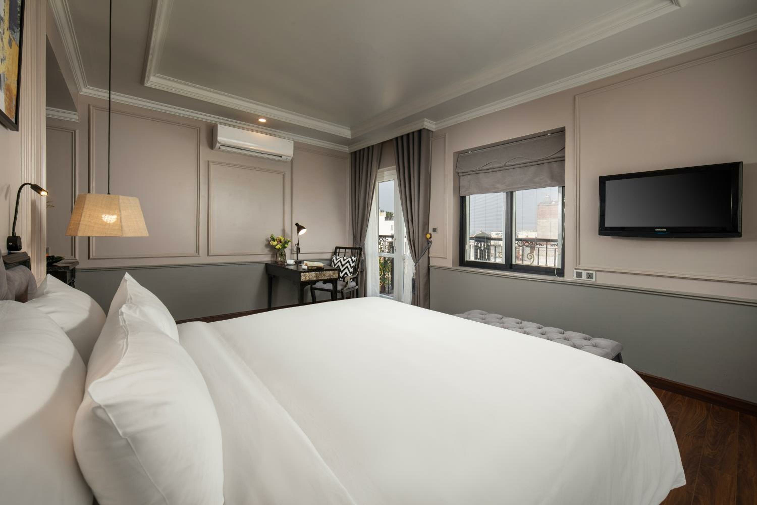 Suite with Balcony