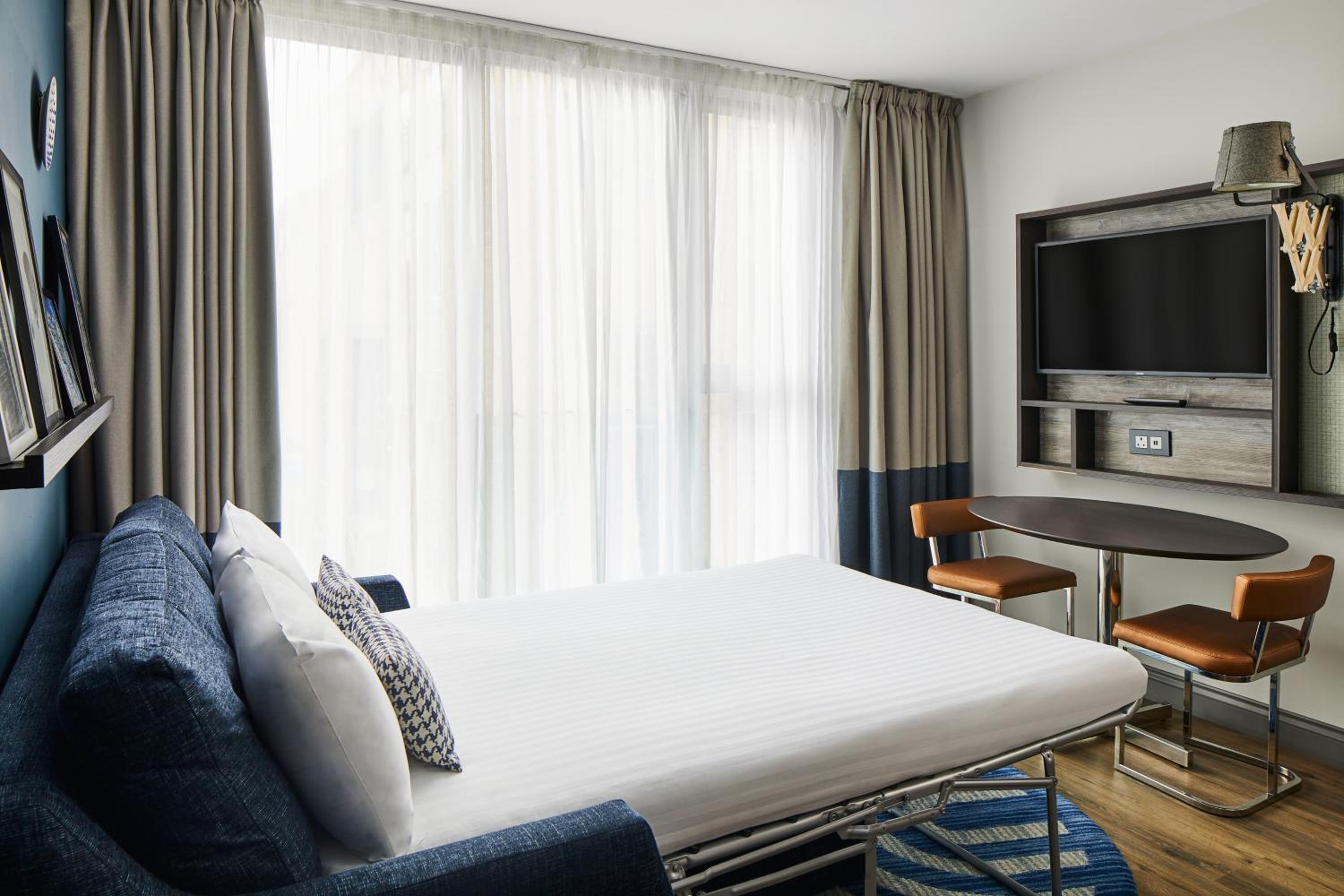 One-Bedroom Suite