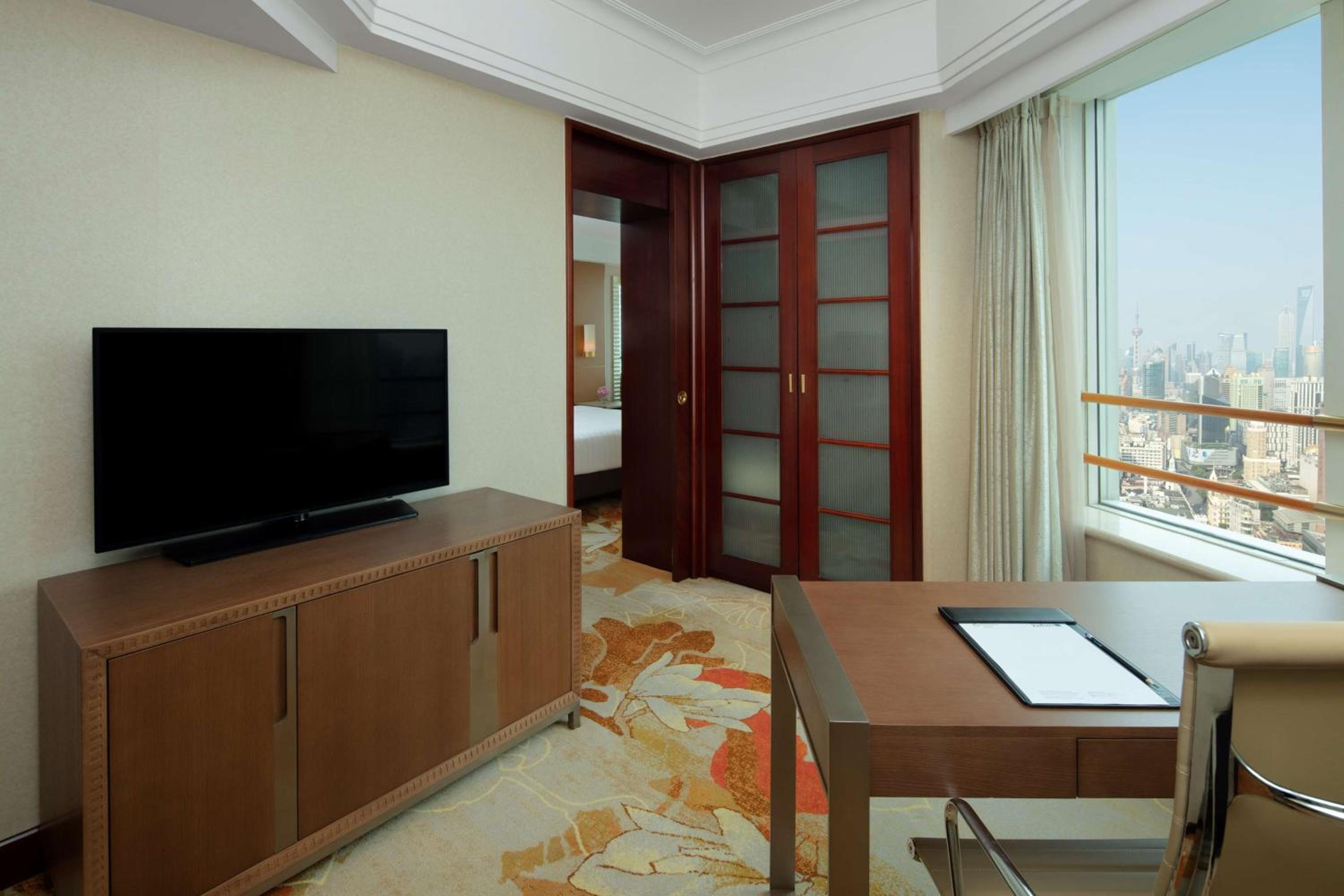 Business Class Junior Suite