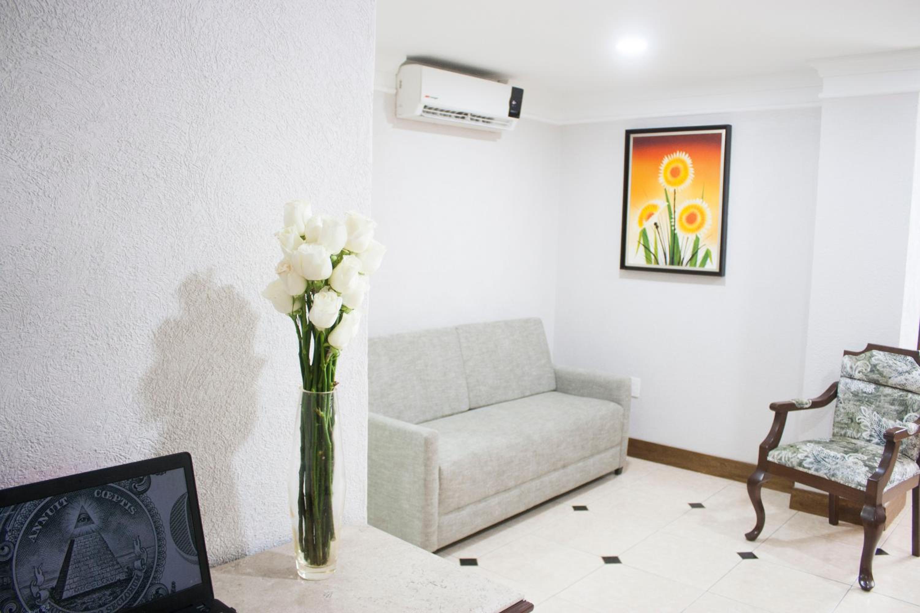 Standard Double Suite