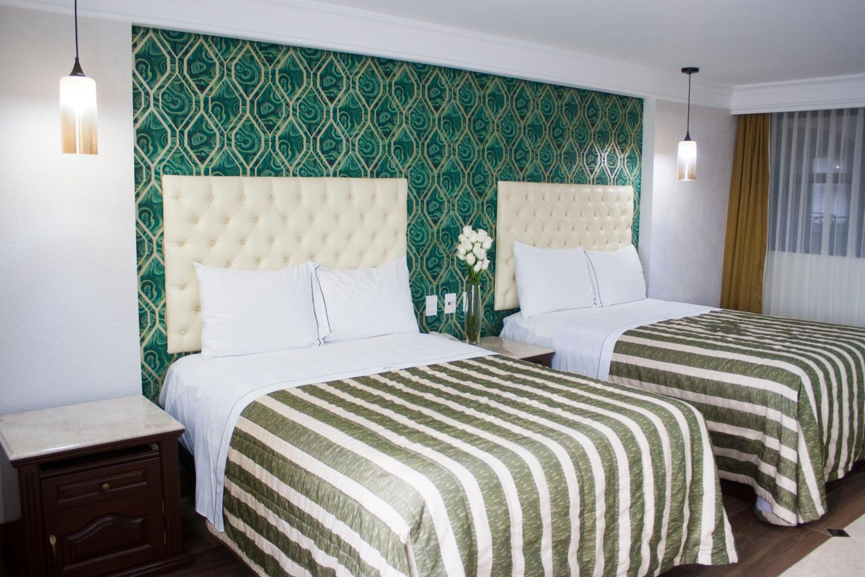 Standard Double Suite