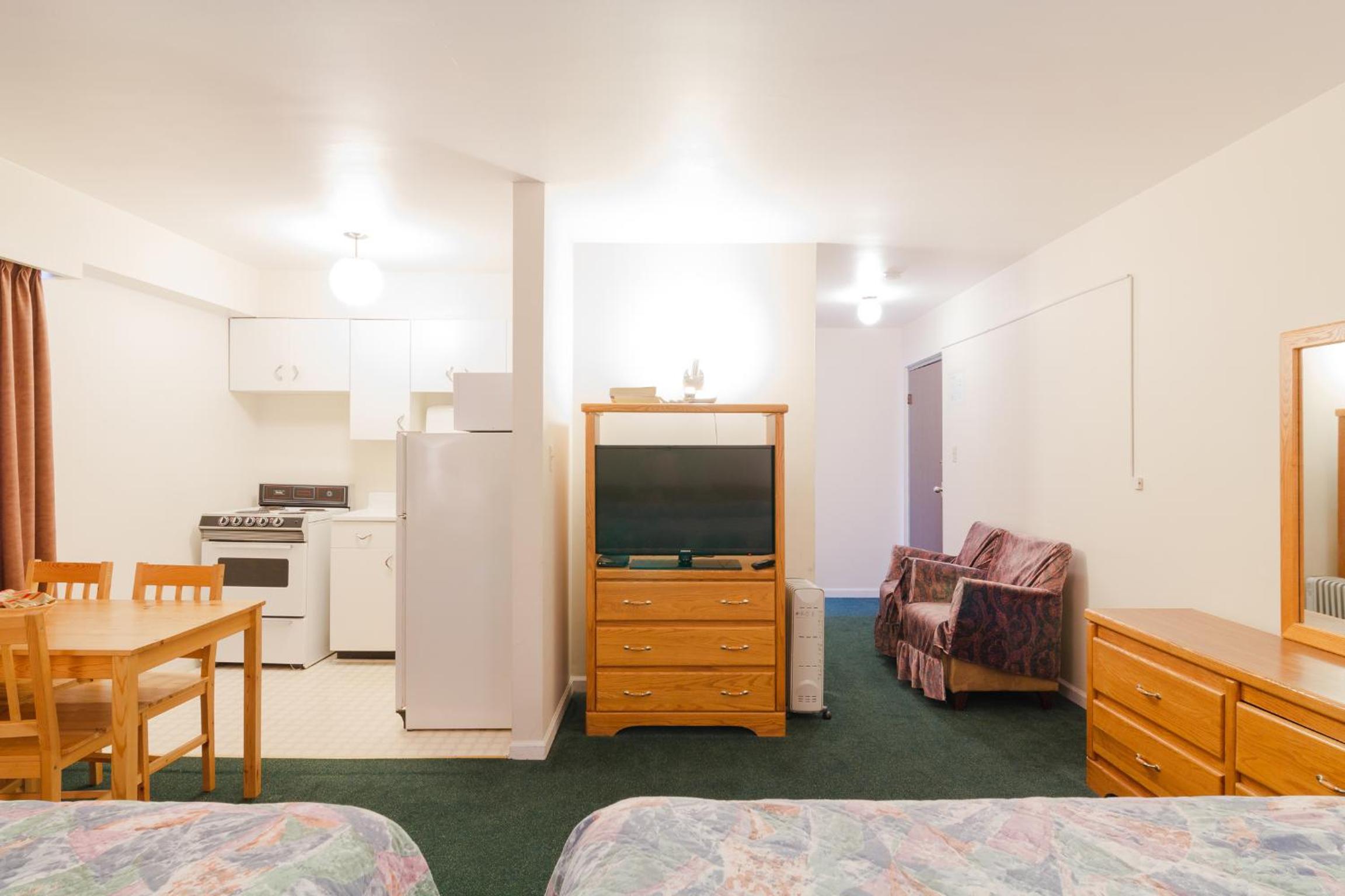 Studio Suite (4 Adults)