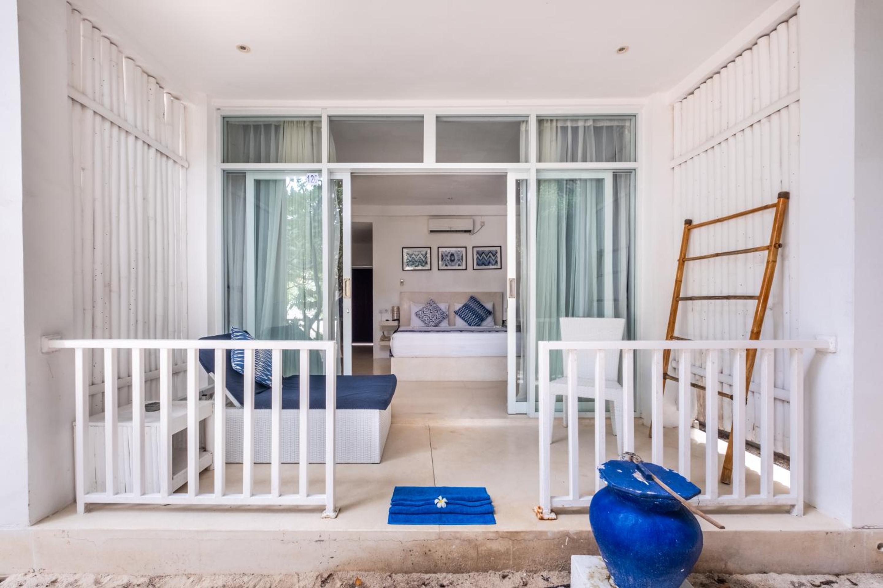 Standard Double Room with Sea View