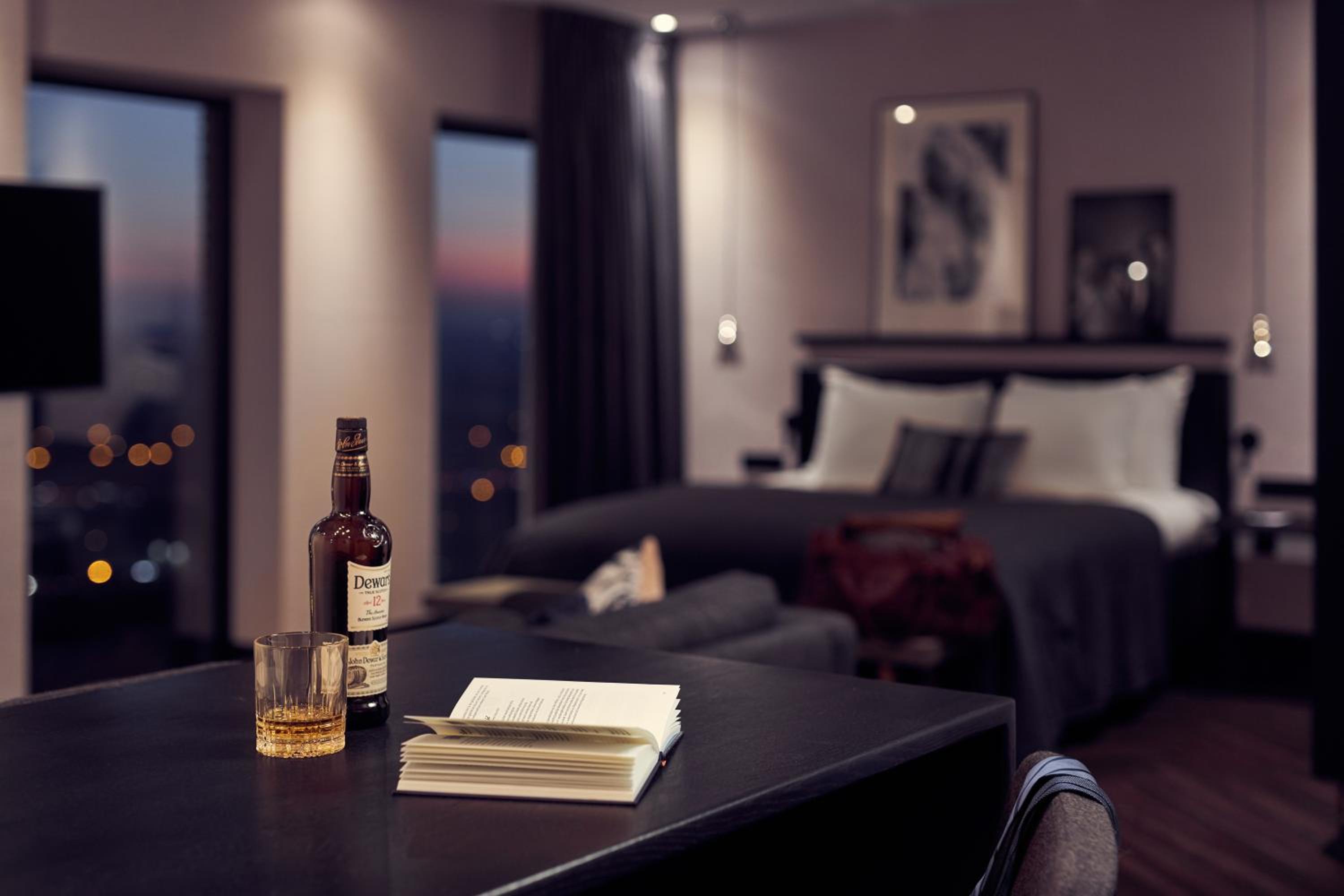 Penthouse Suite South