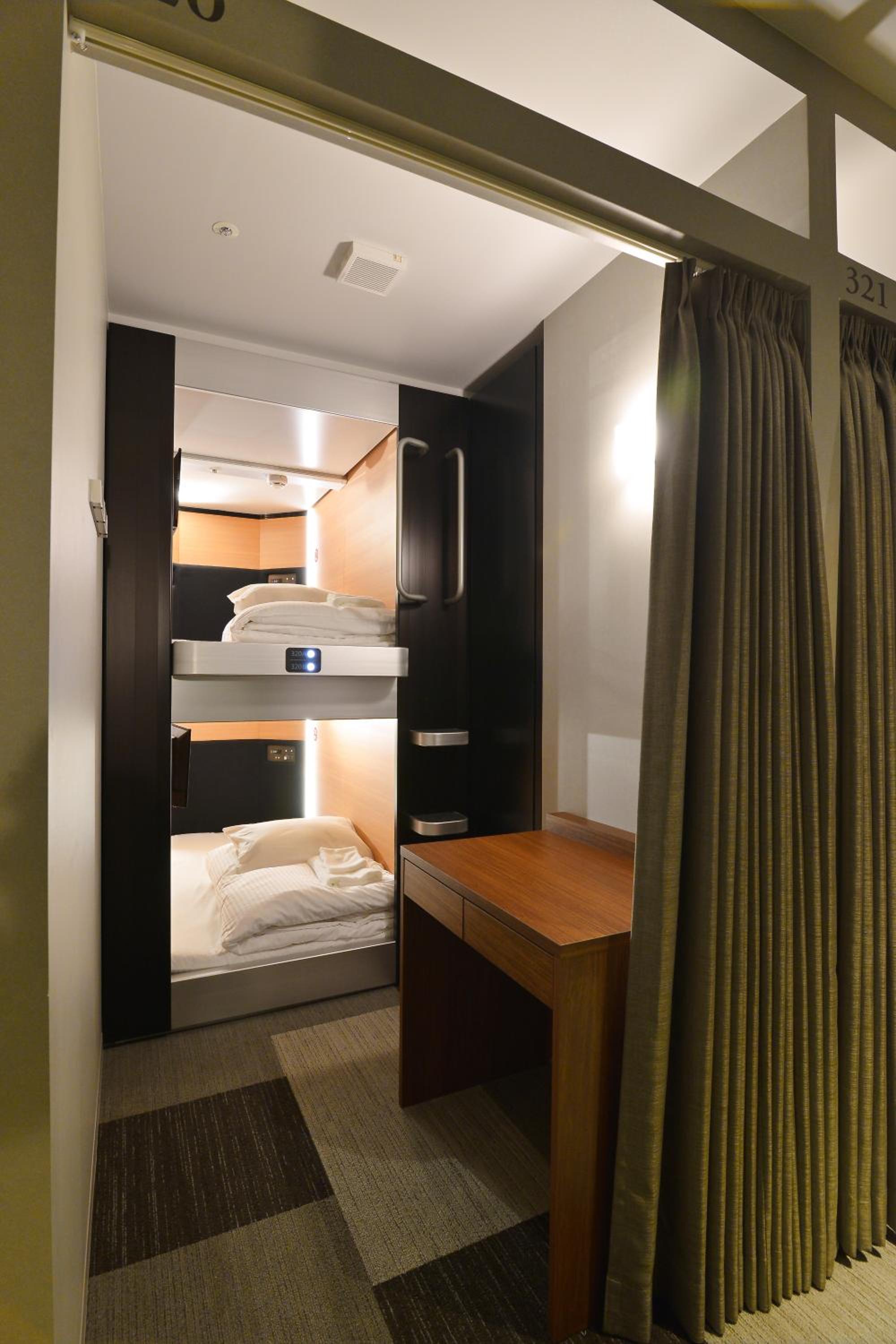 Private Twin Cabin - Female Only