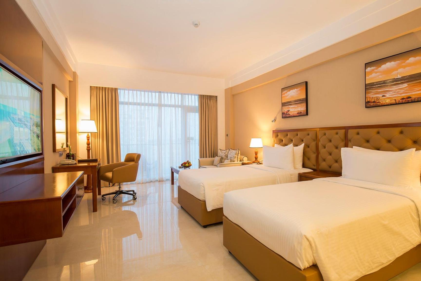 Deluxe Twin Room with Complimentary City Tour & Access to Beach Lounge