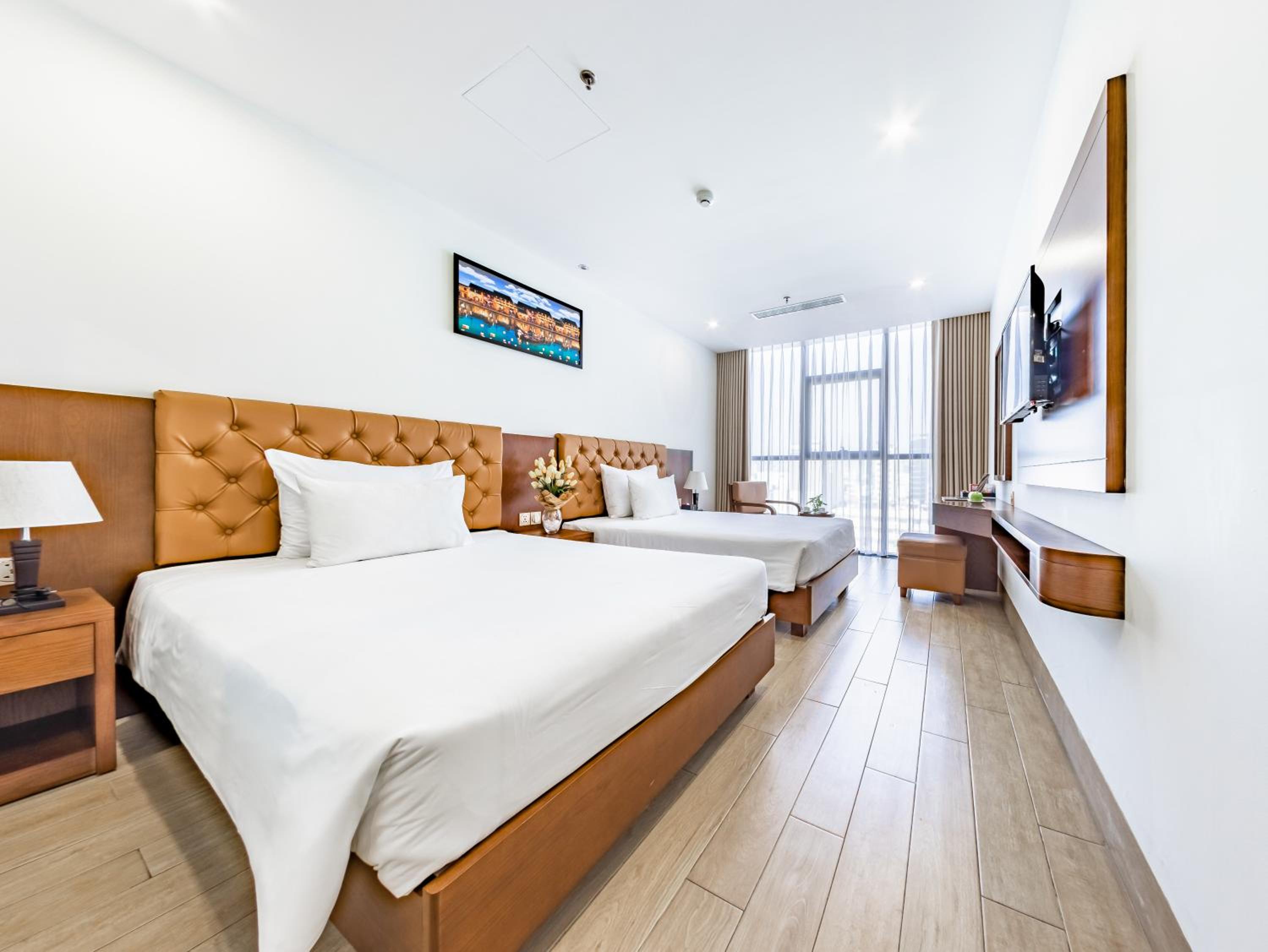 Suite with City View