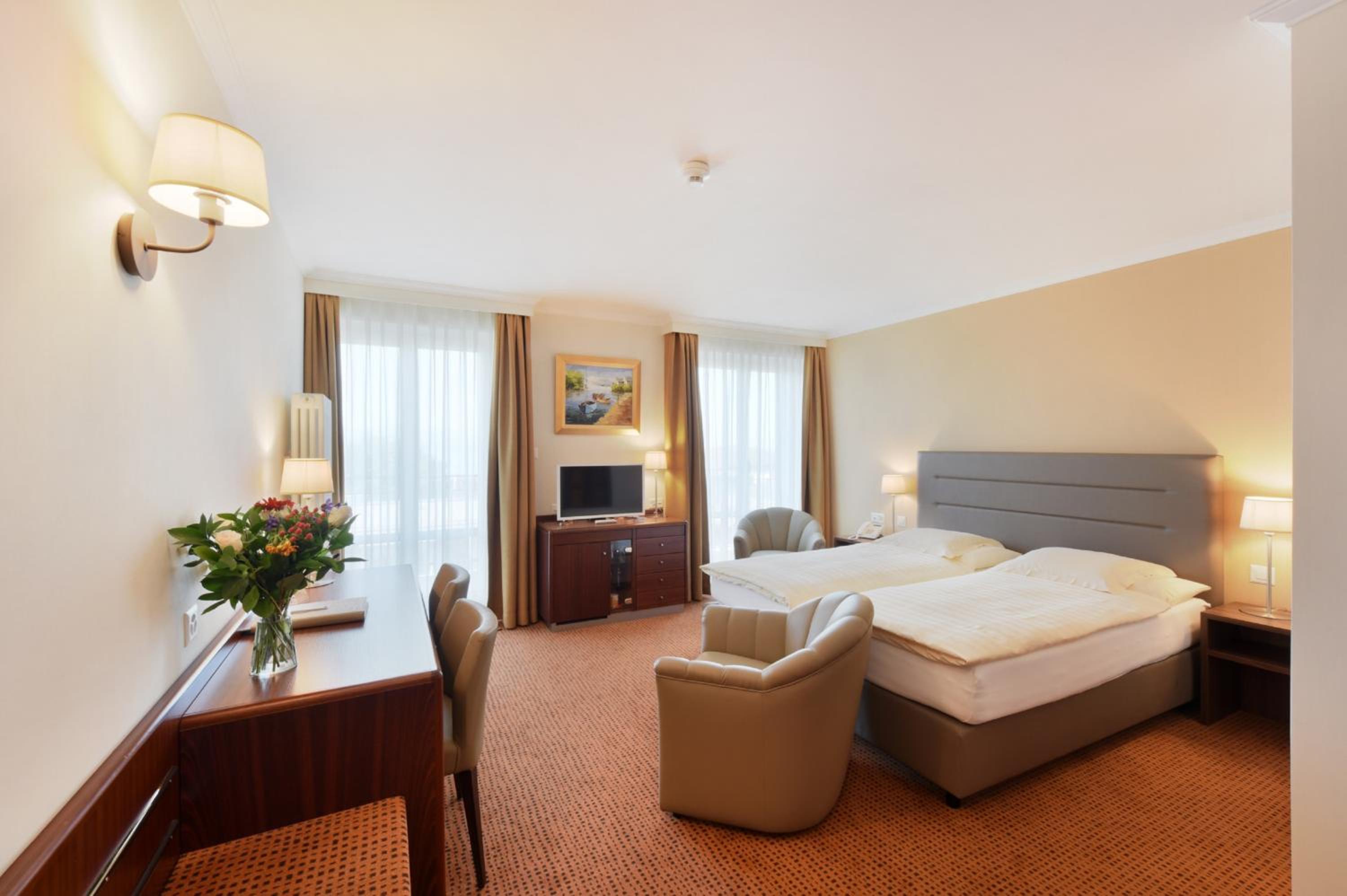 Superior Twin Room with Balcony 