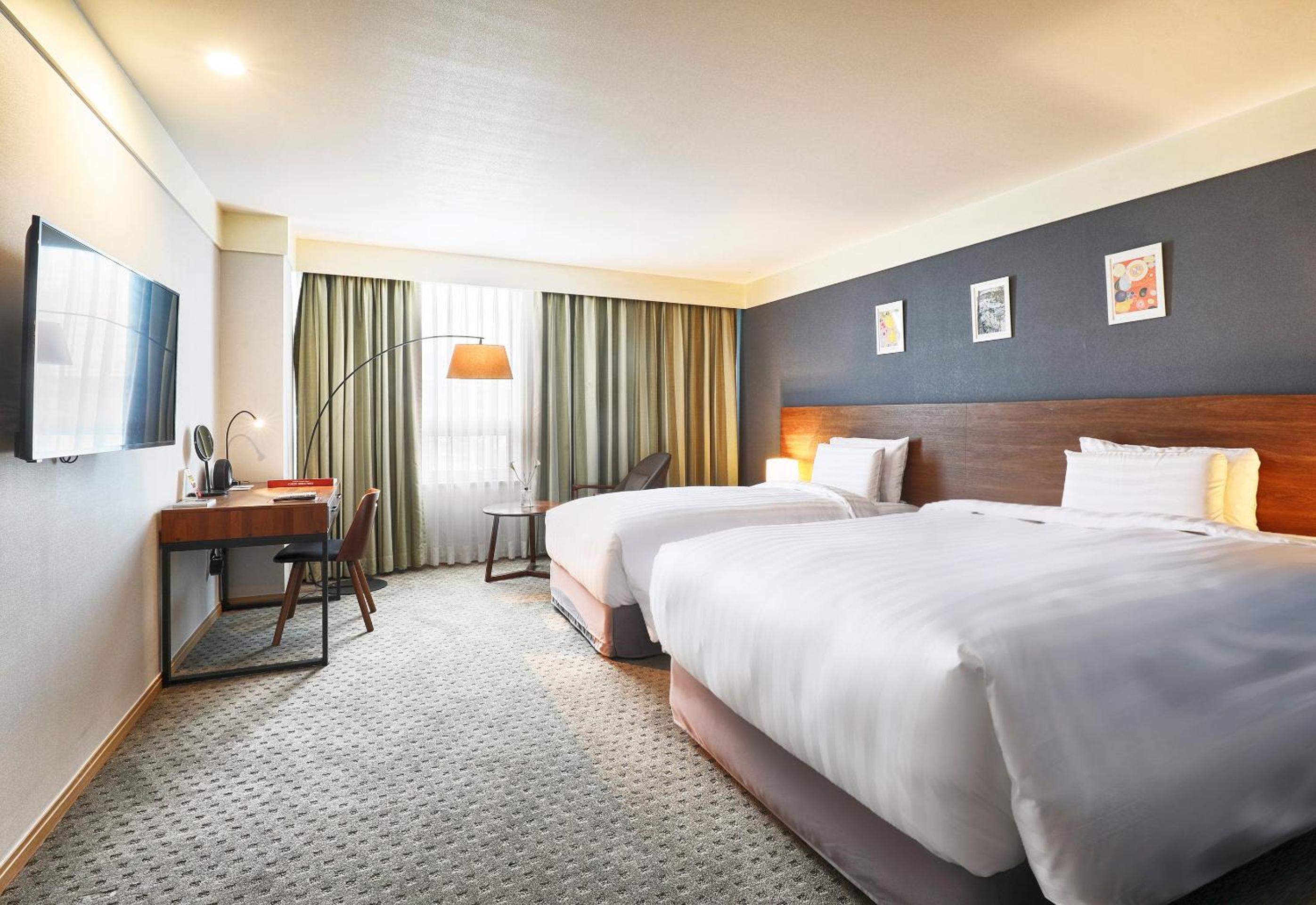 Executive Twin (1 day FREE Mini-bar)