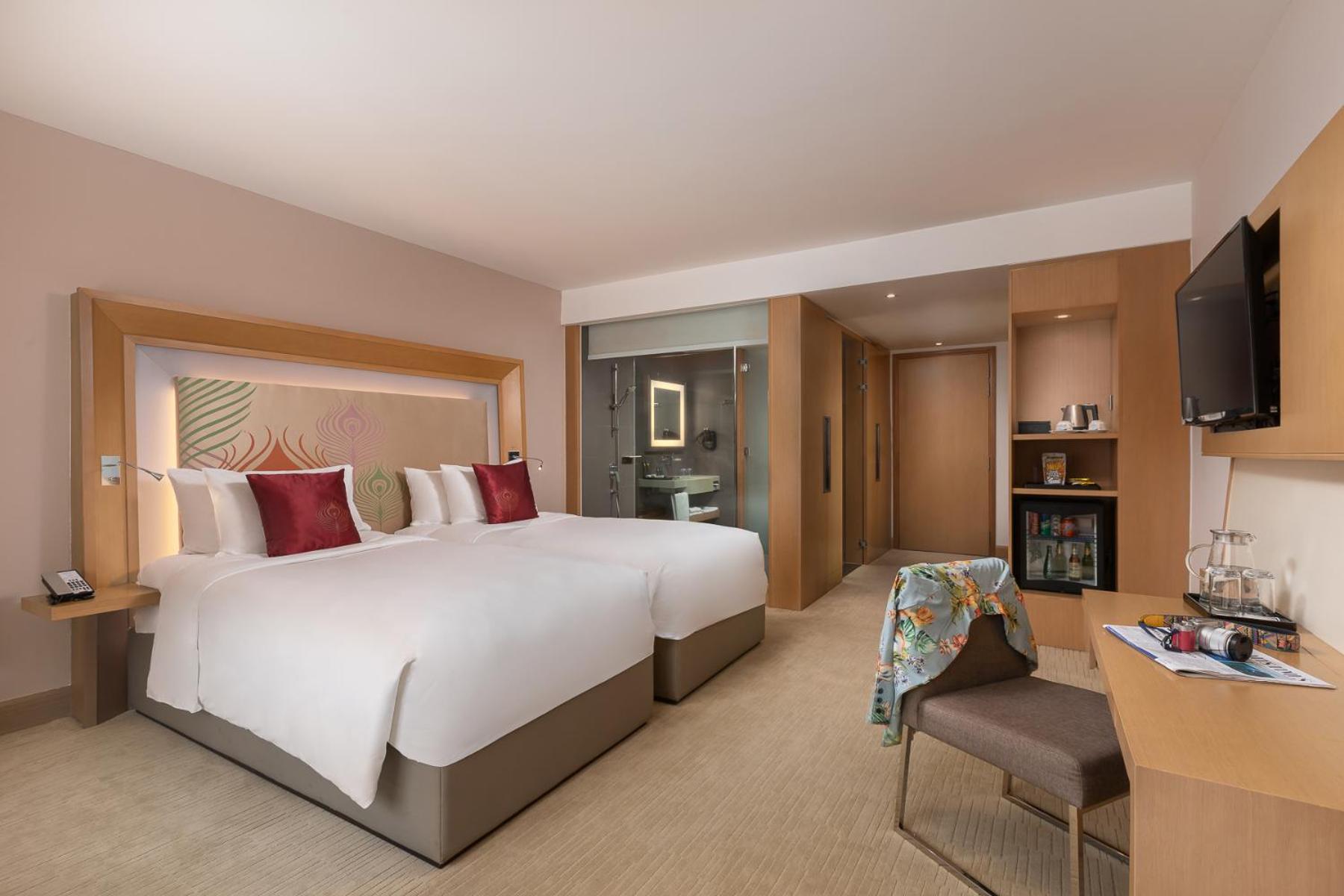 Deluxe Twin Room with Sofa