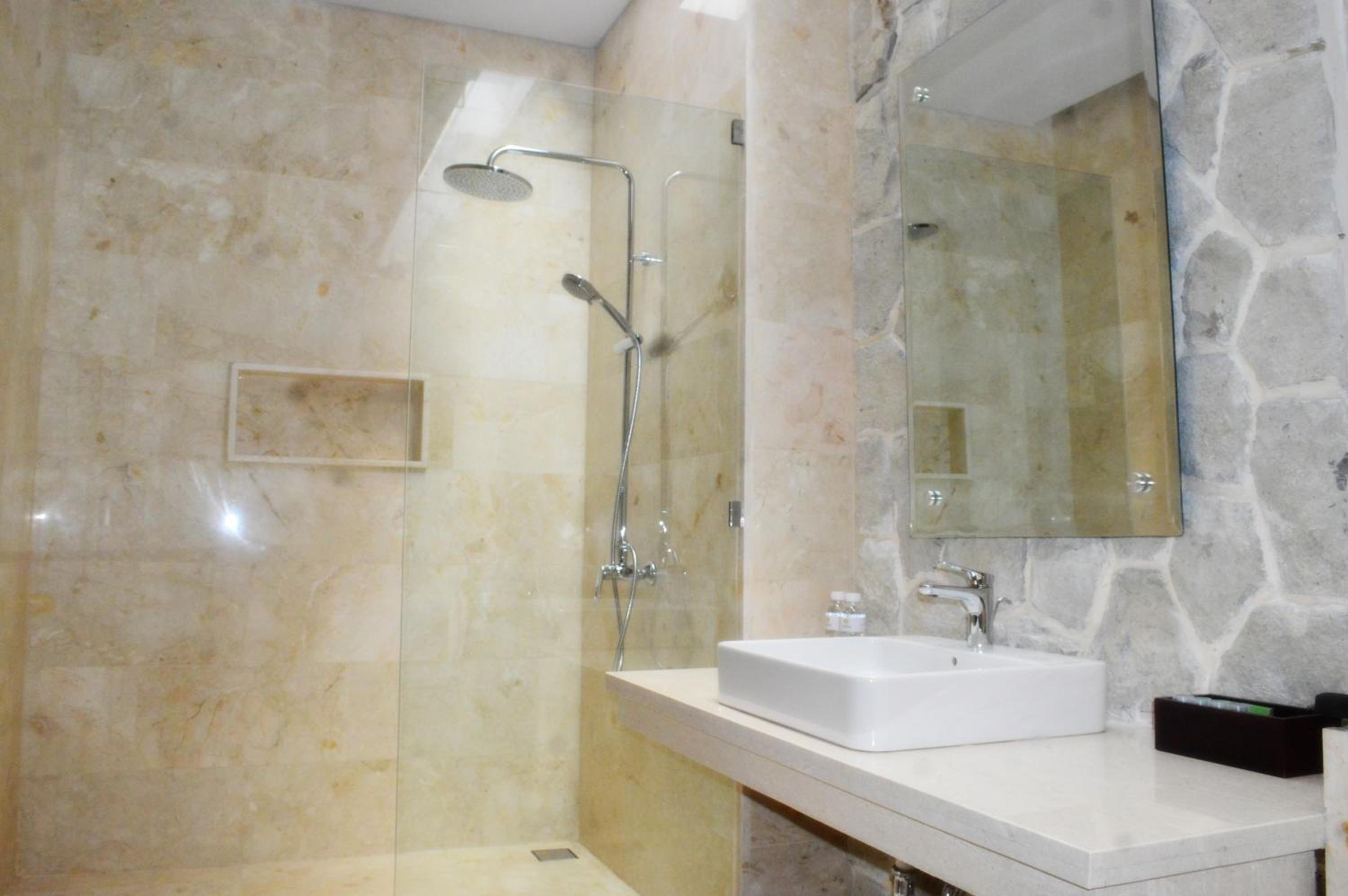 Deluxe Double Room with Pool Access