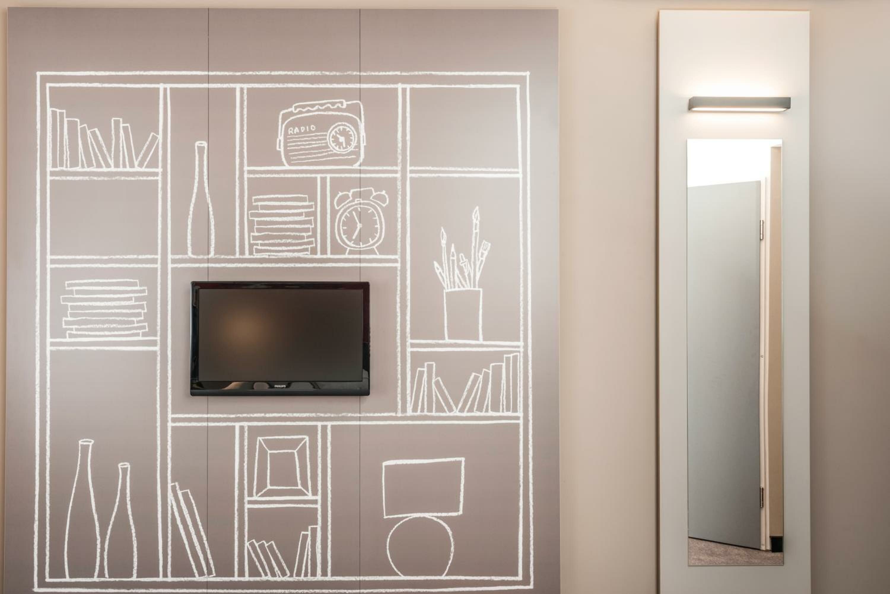 Double Sweet Room by Ibis