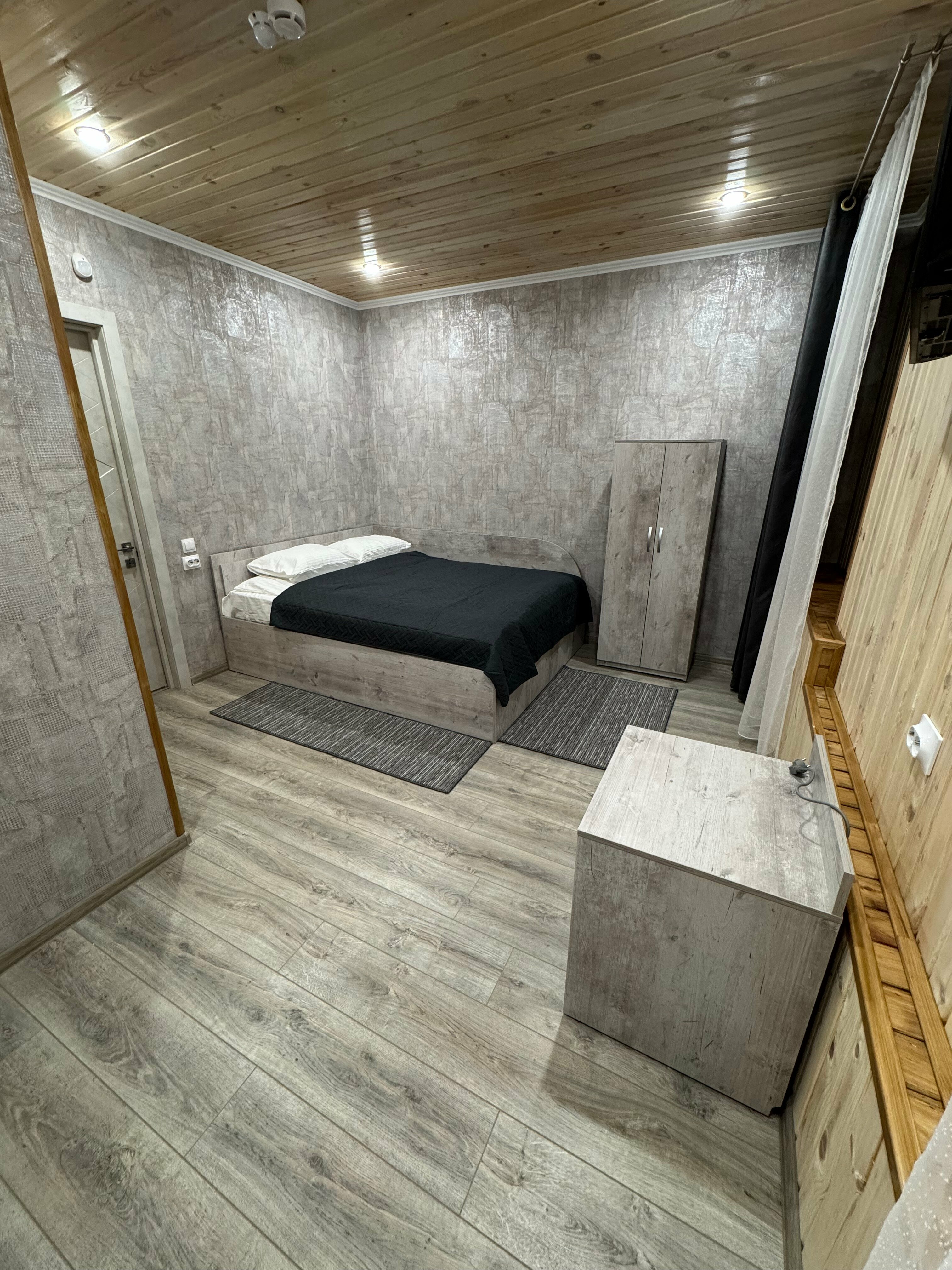 Двухместный улучшенный номер с двуспальной кроватью