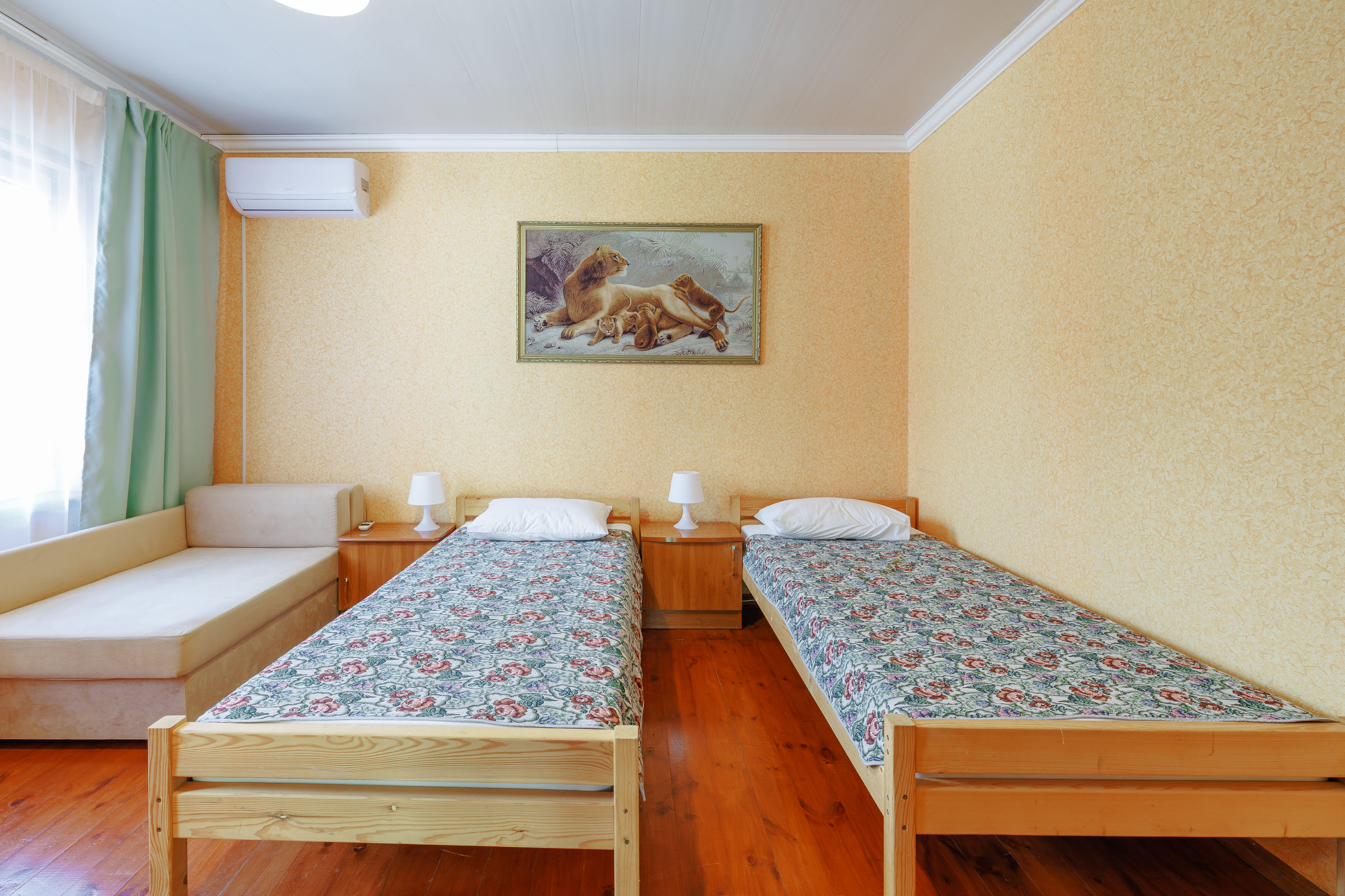 Стандартный трехместный номер