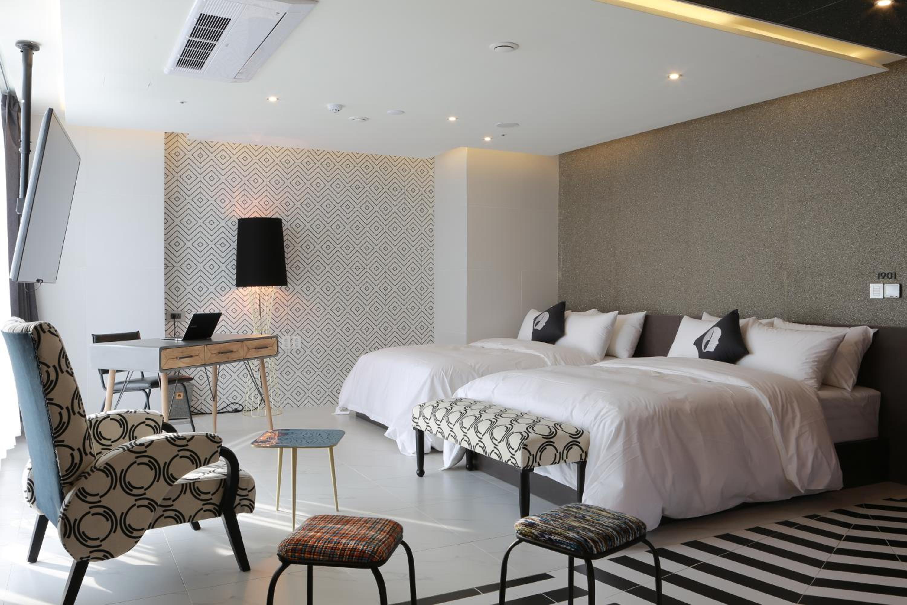 Suite with 2 double beds - A type