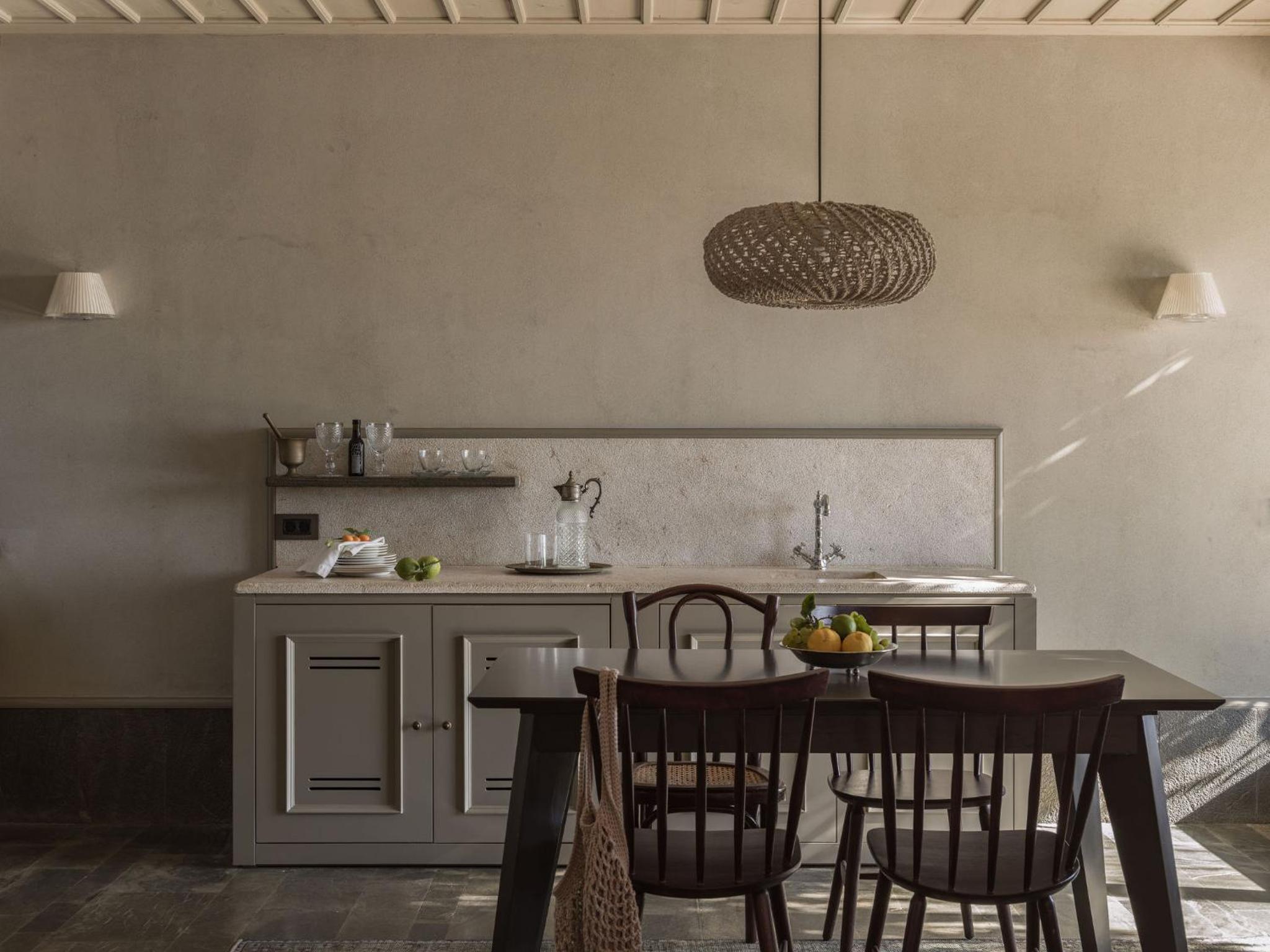 Kinsterna Pool Villa