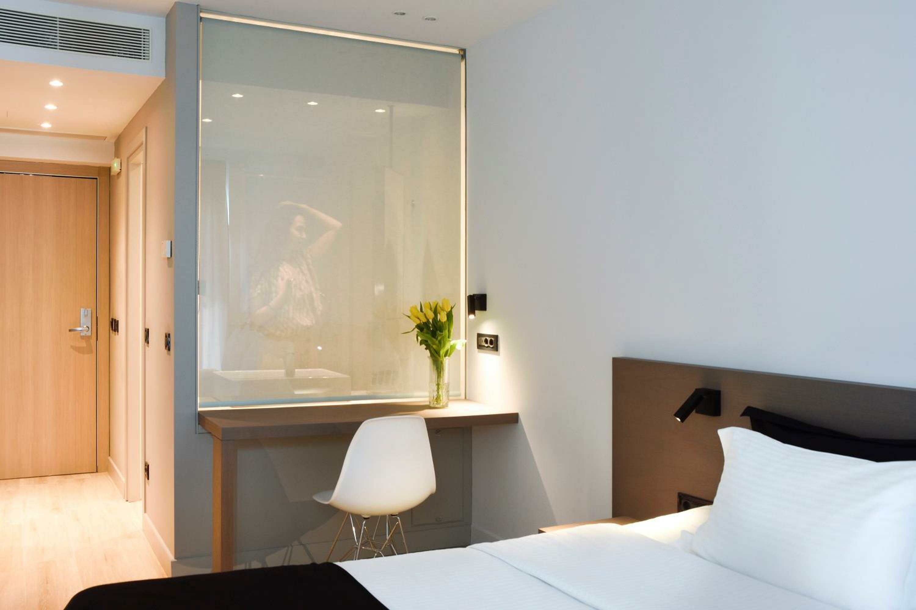 Double or Twin Room with Sea View