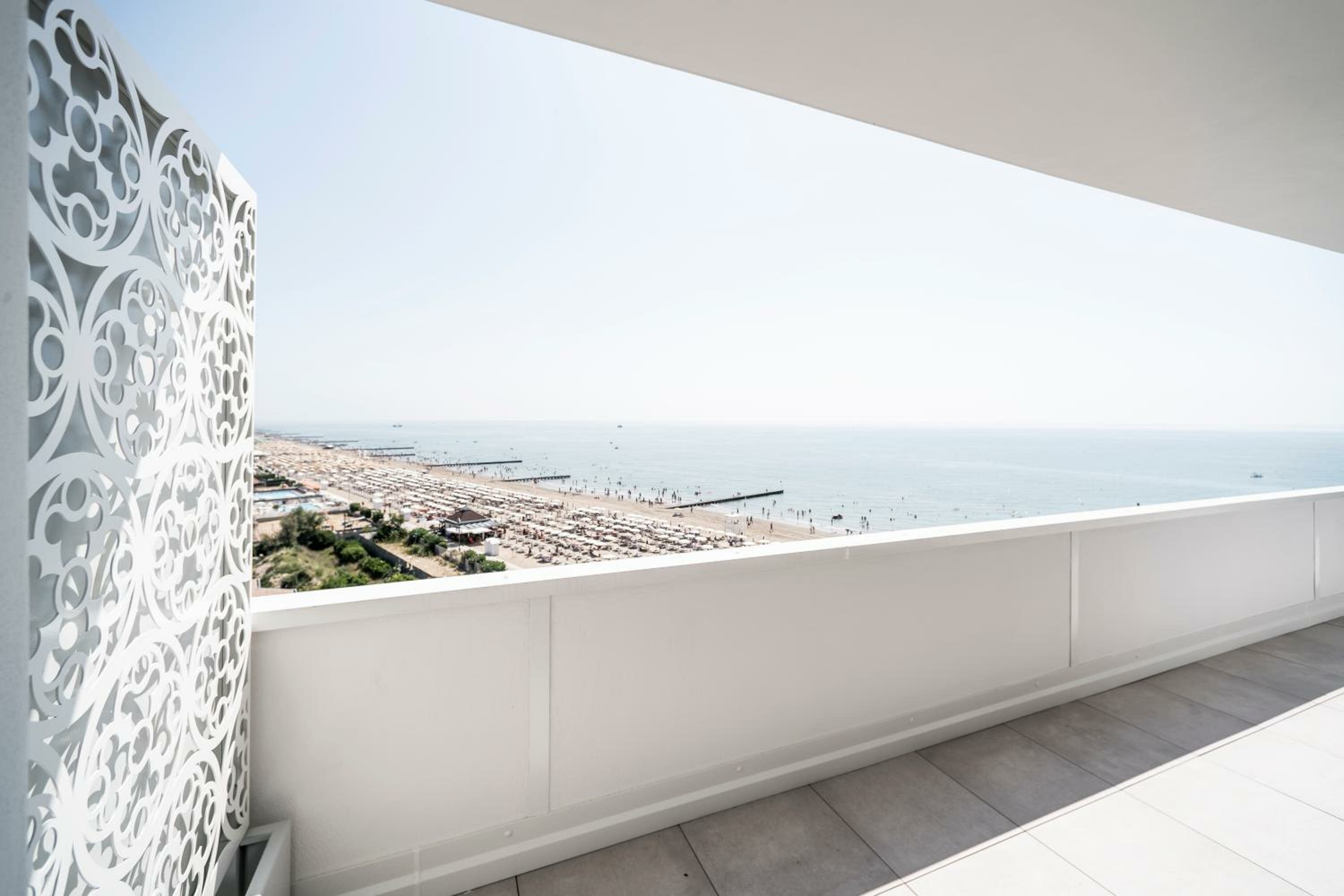 King Suite with Sea View