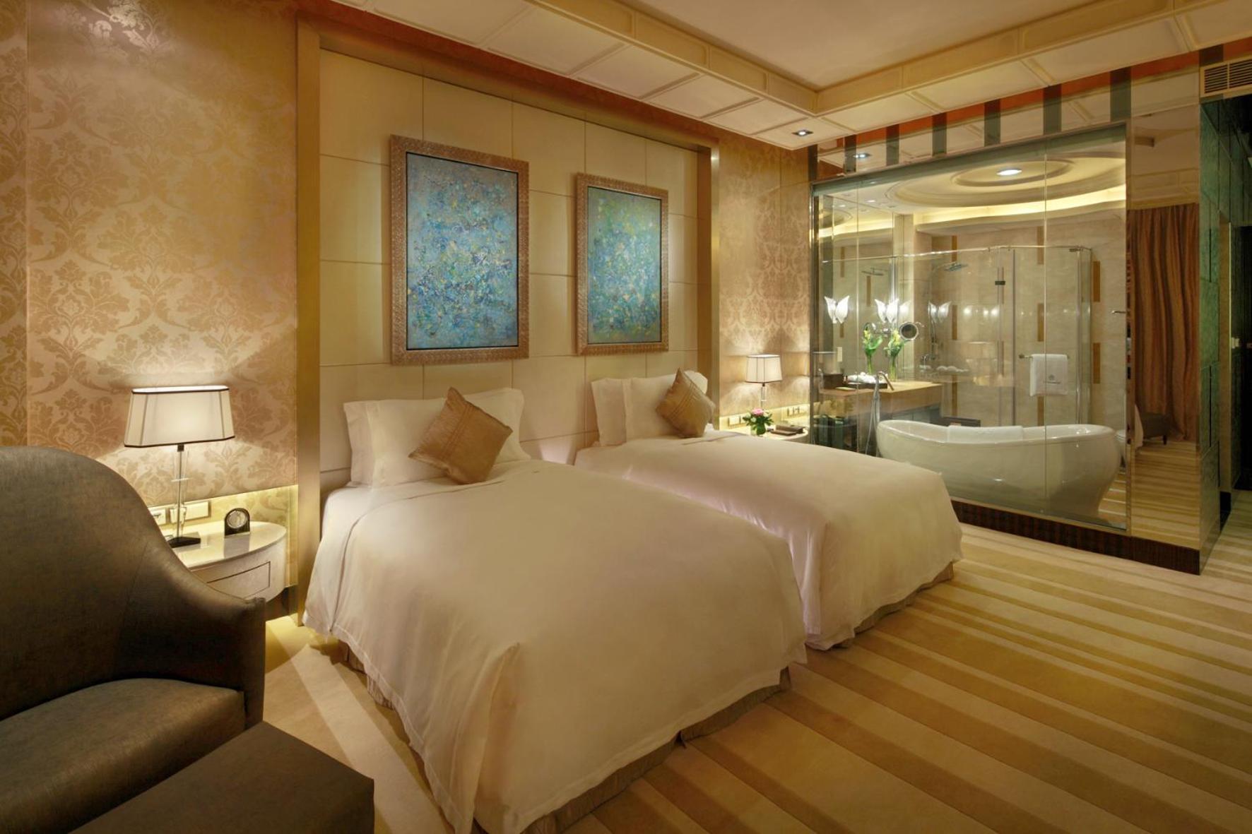 Chateau Deluxe Twin Room