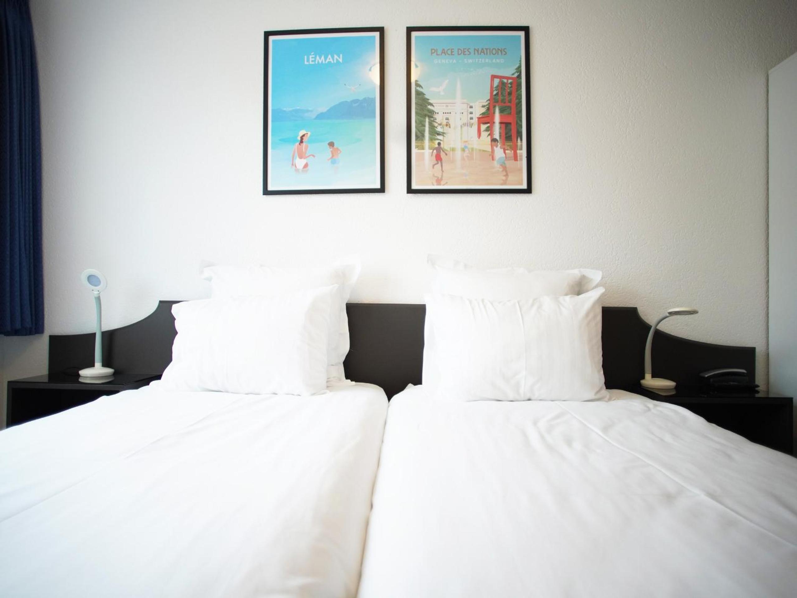 Twin Room with Shared Bathroom