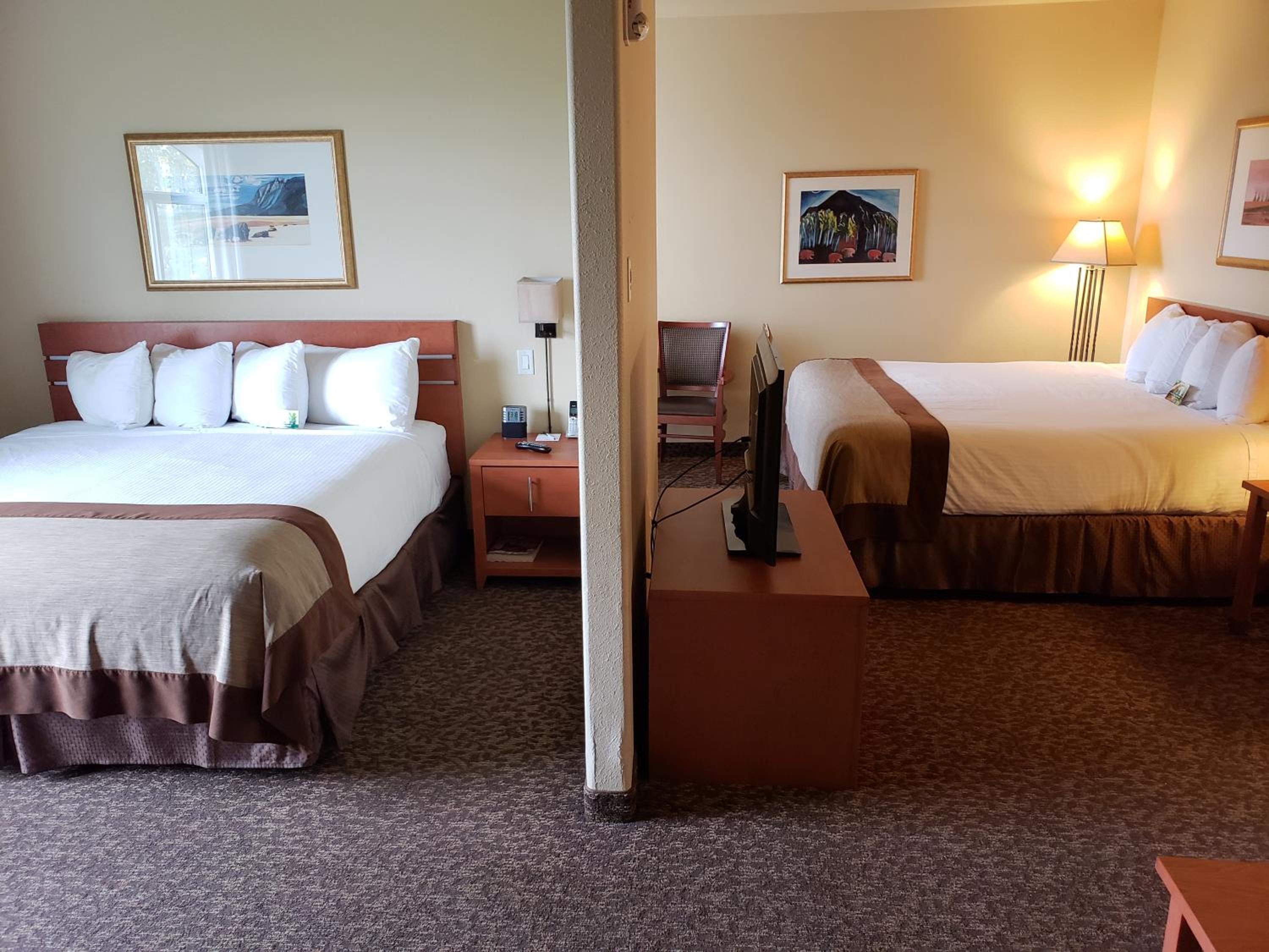 Family Suite with 2 King Beds, Non-Smoking