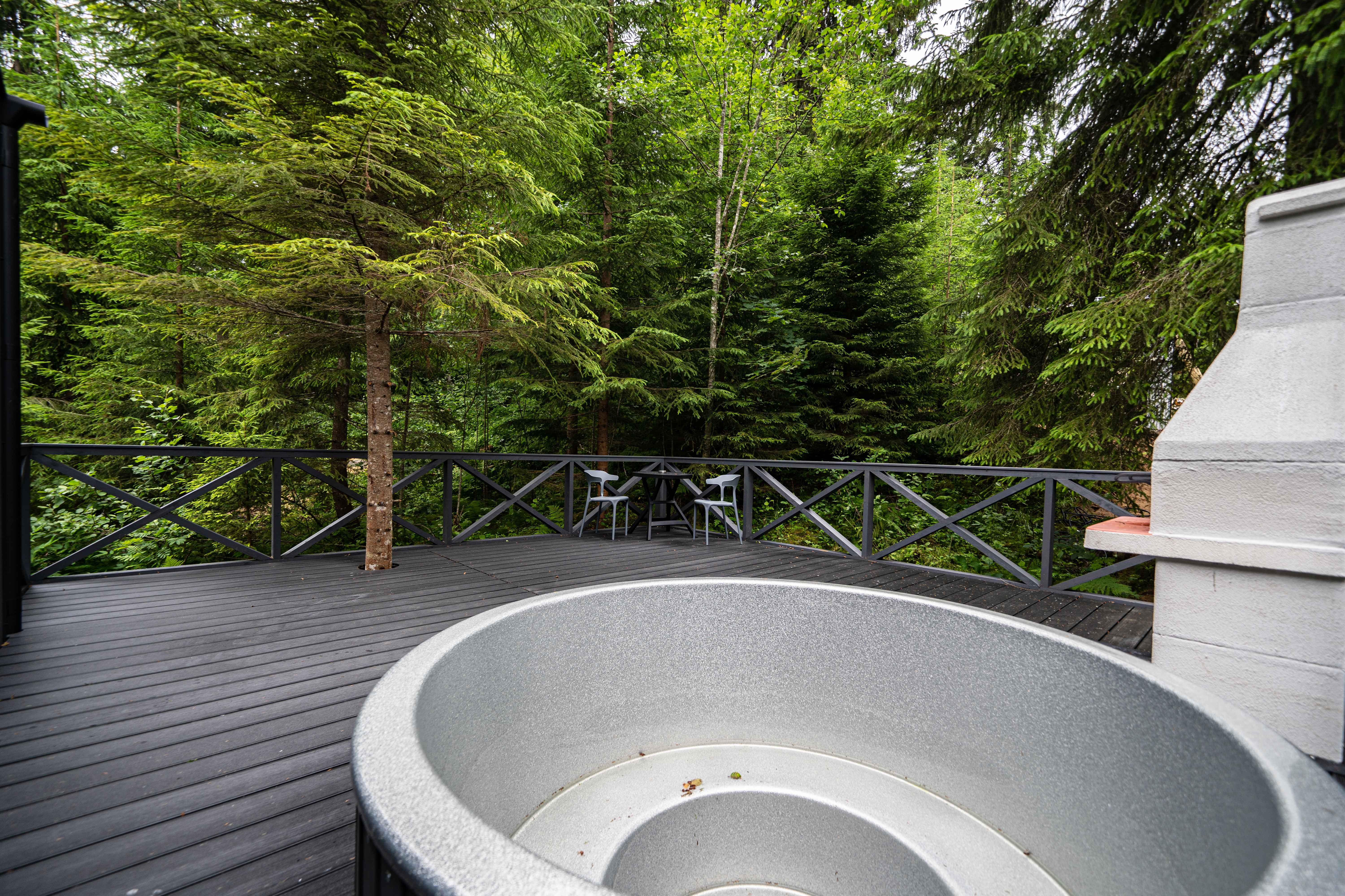 Коттедж №17 Заезд: 14:00 Выезд: 12:00